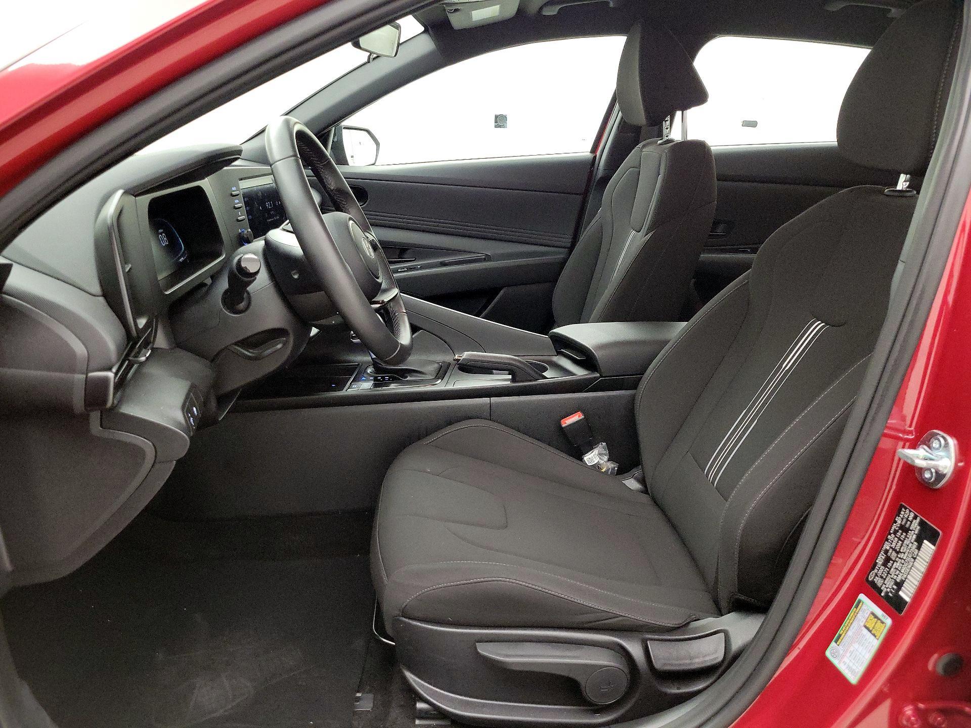 Thumbnail: 2025 Hyundai Elantra - 11