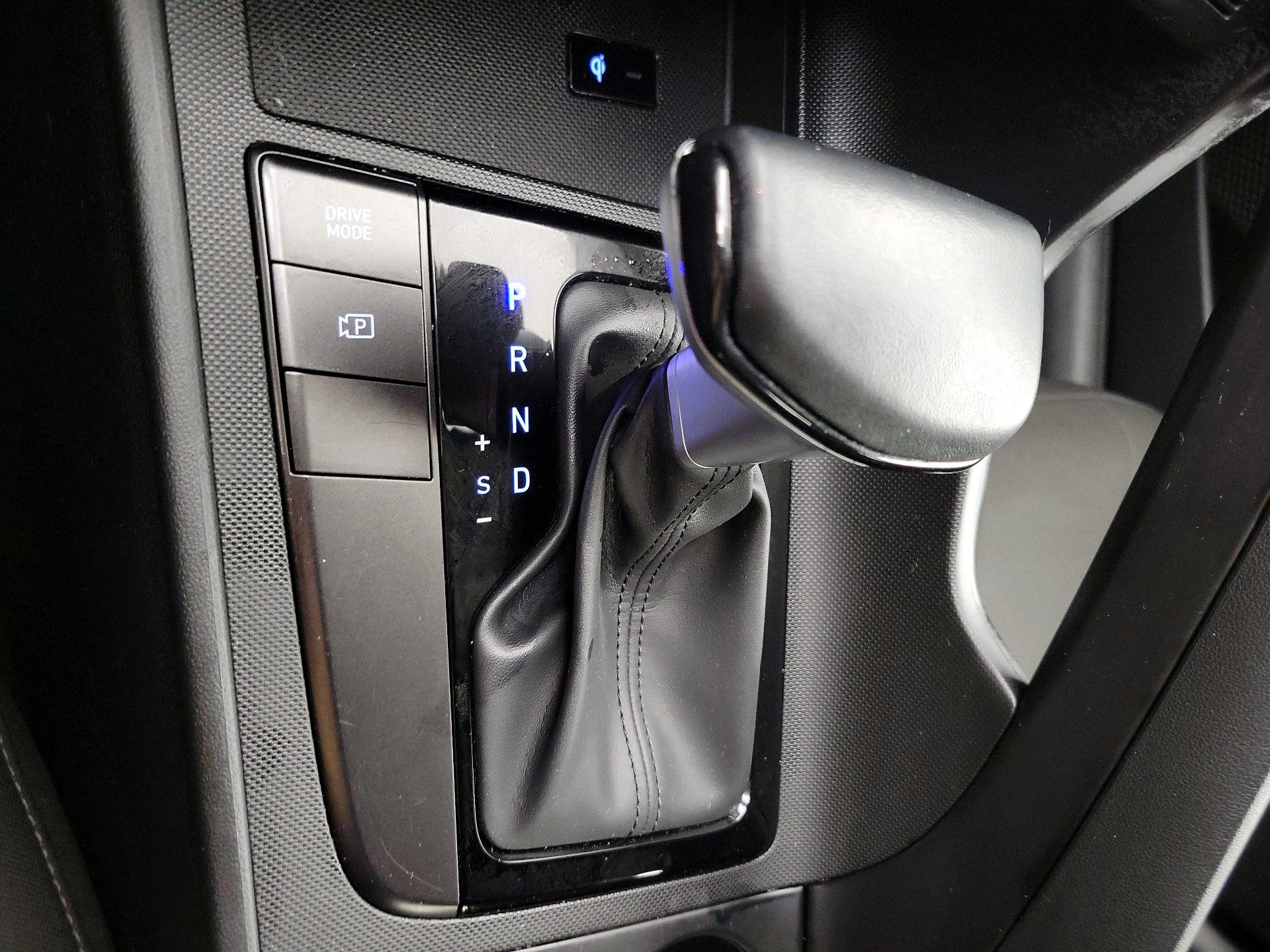 Thumbnail: 2025 Hyundai Elantra - 17