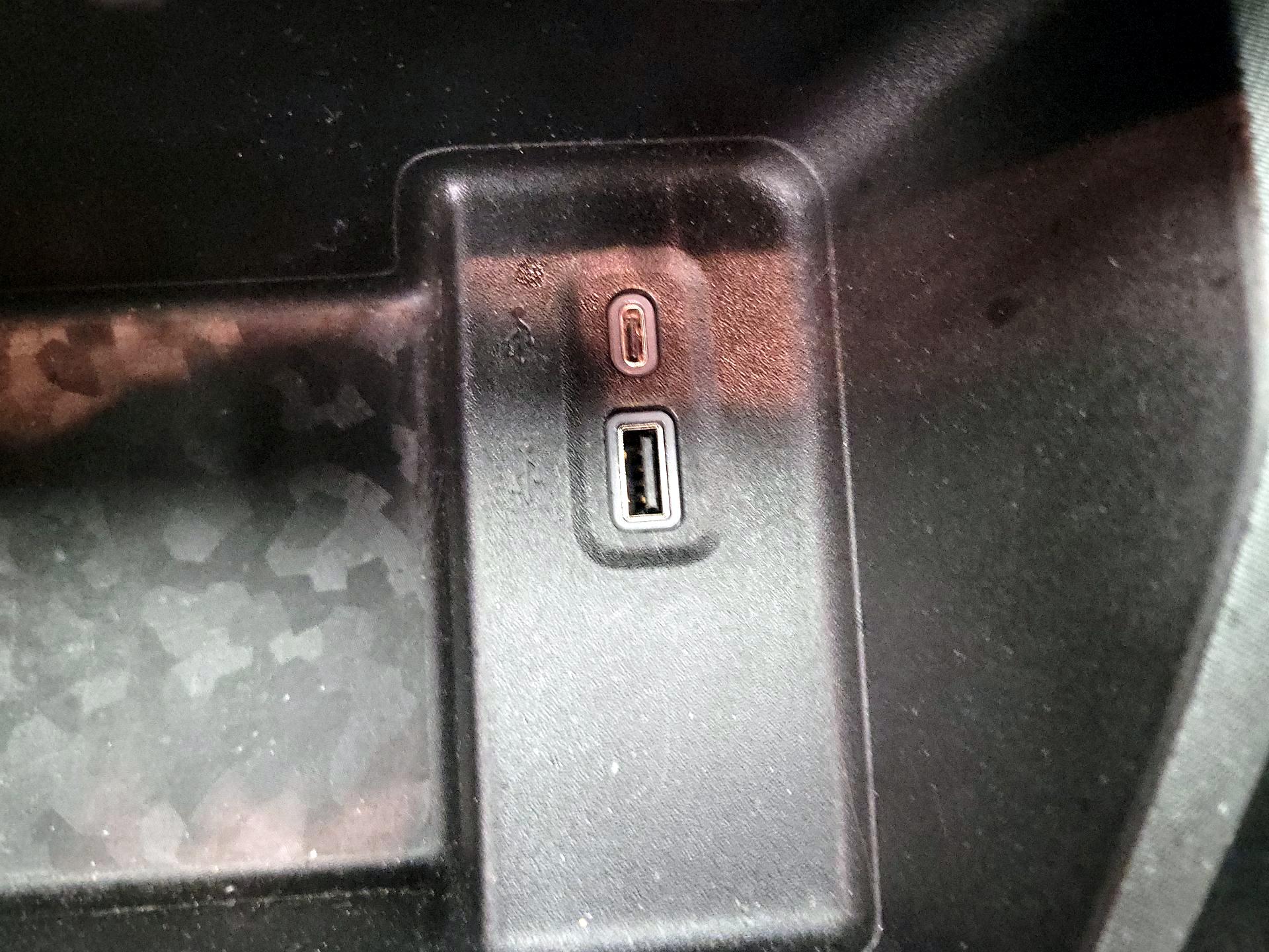 Thumbnail: 2023 Chevrolet Colorado - 19