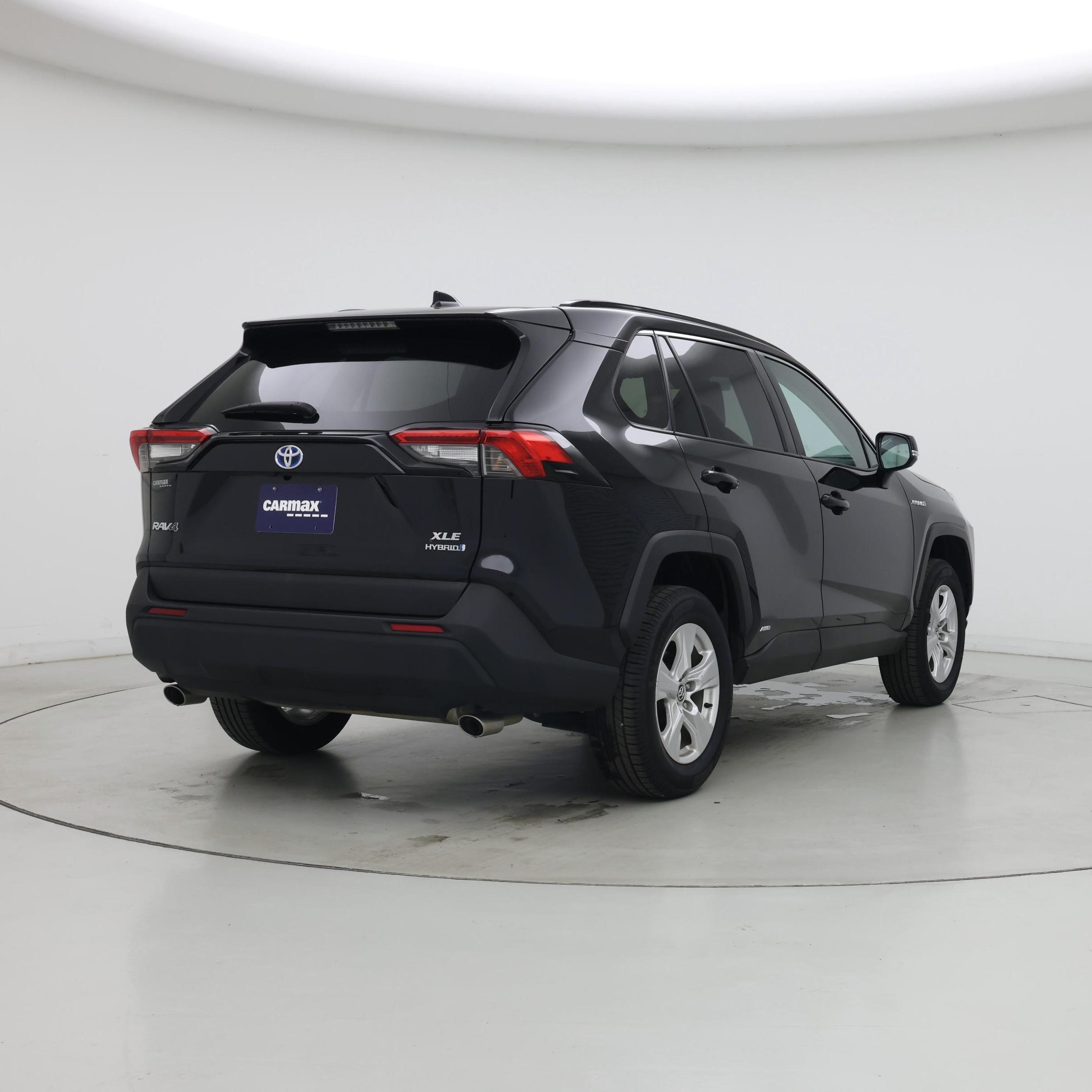 Thumbnail: 2021 Toyota RAV4 - 8