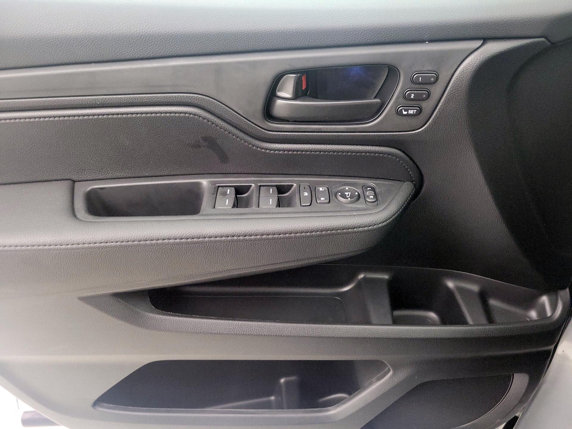 Thumbnail: 2025 Honda Odyssey - 12