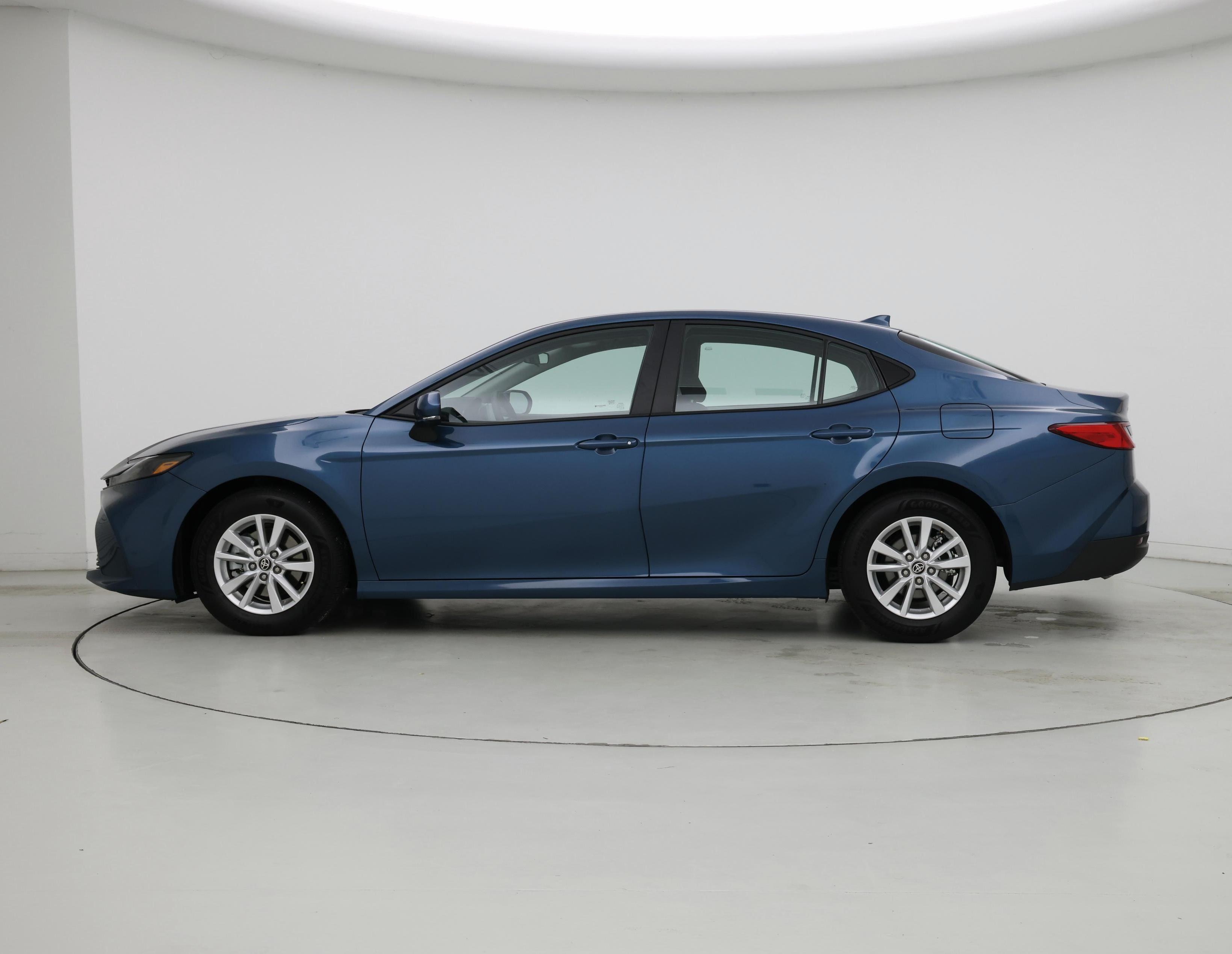 Thumbnail: 2025 Toyota Camry - 3