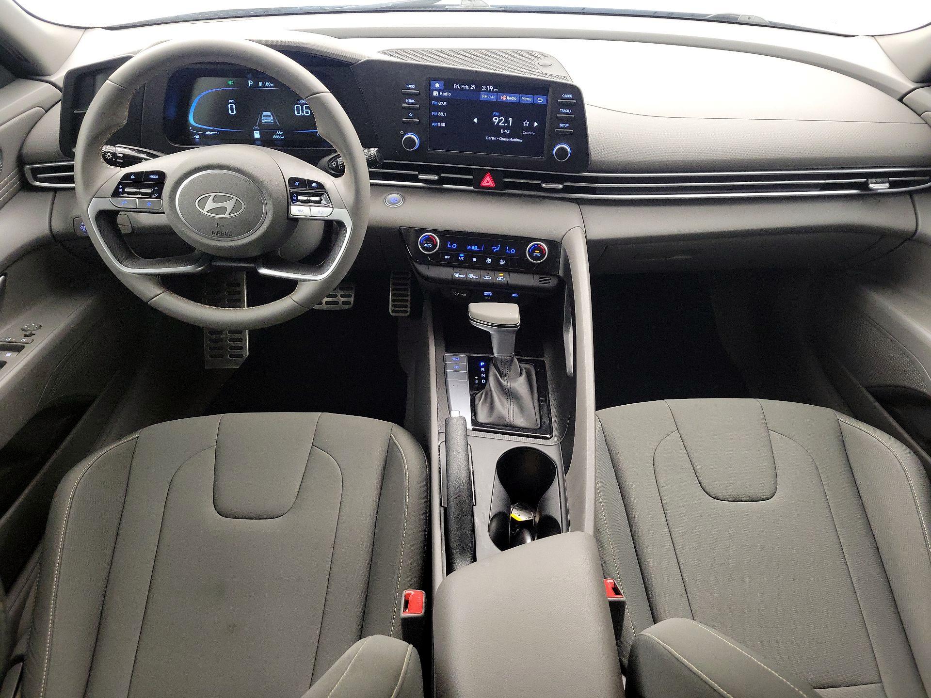 Thumbnail: 2025 Hyundai Elantra - 9