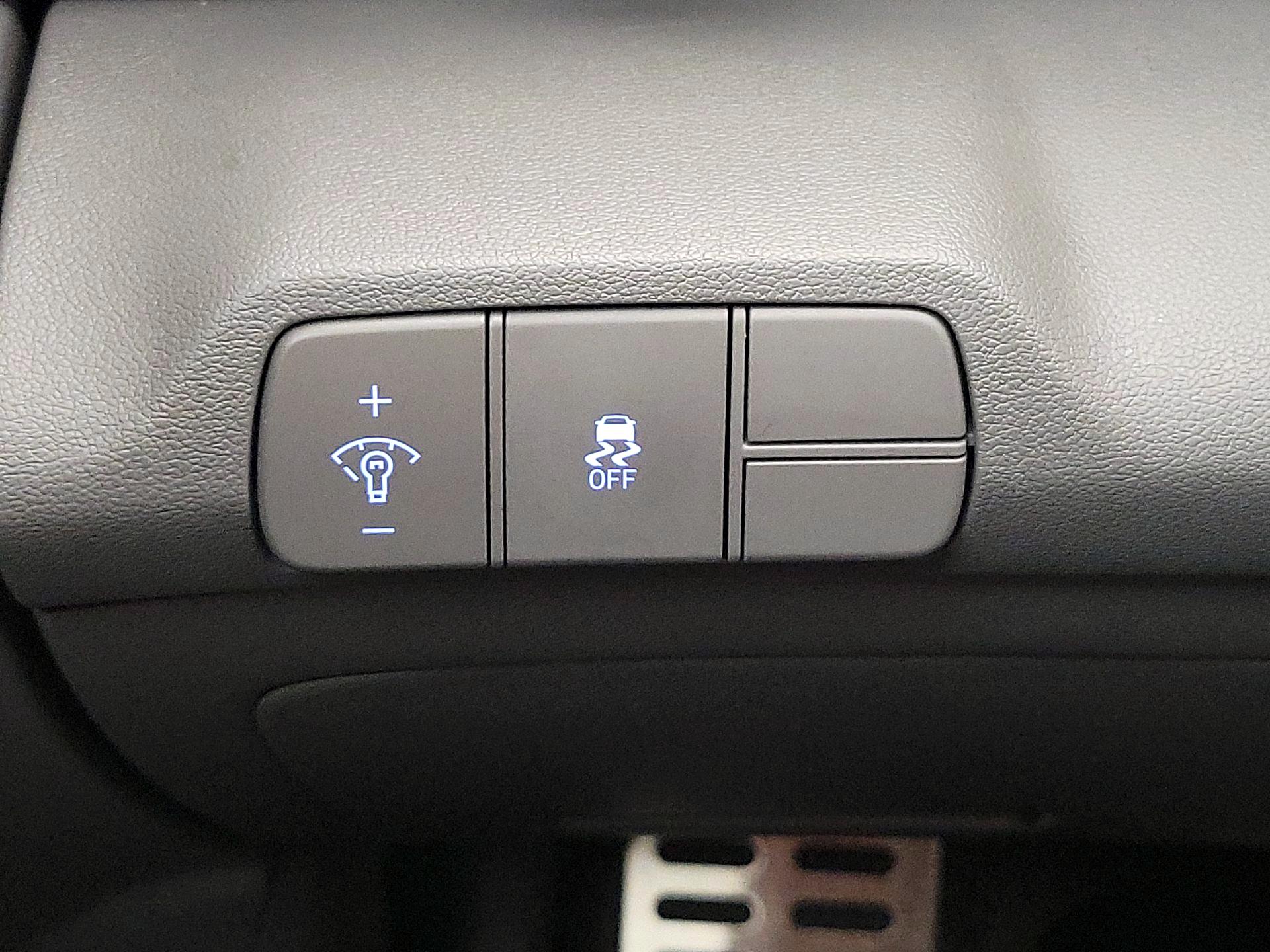 Thumbnail: 2025 Hyundai Elantra - 13