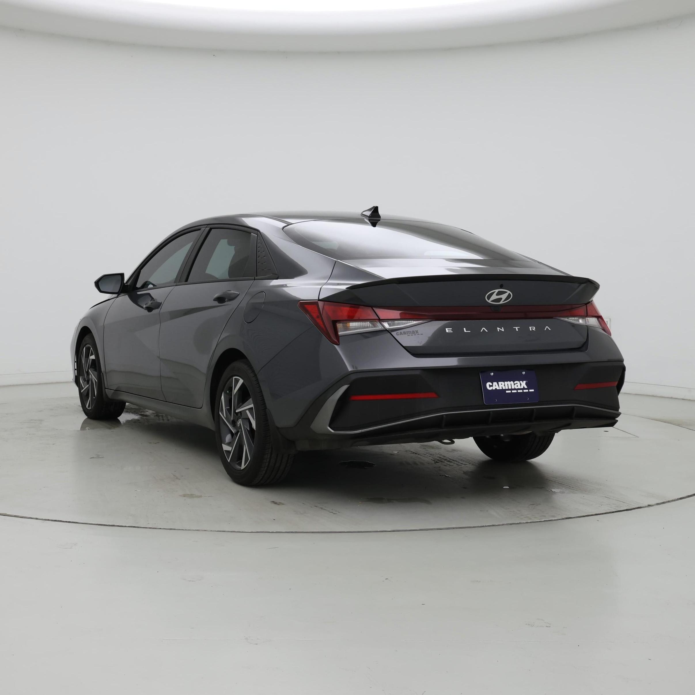 Thumbnail: 2025 Hyundai Elantra - 2