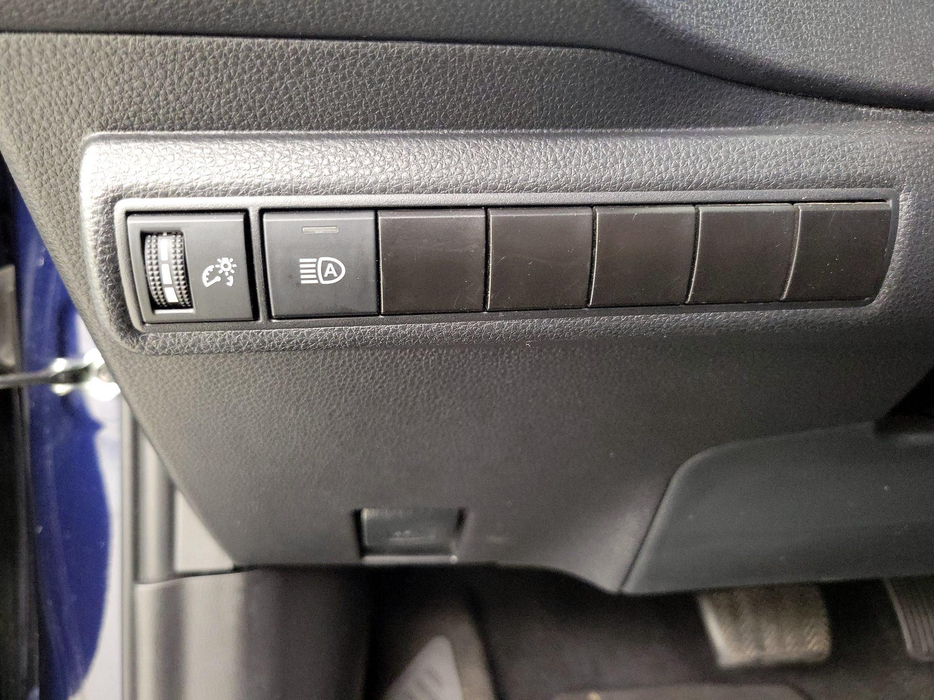 Thumbnail: 2024 Toyota Corolla - 13