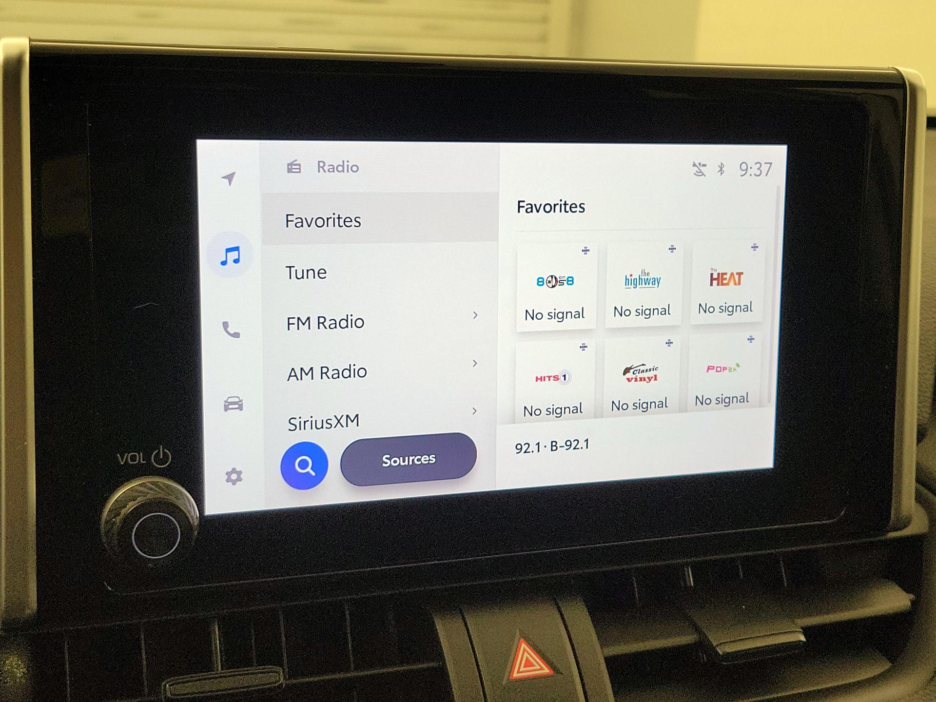 Thumbnail: 2023 Toyota RAV4 - 15