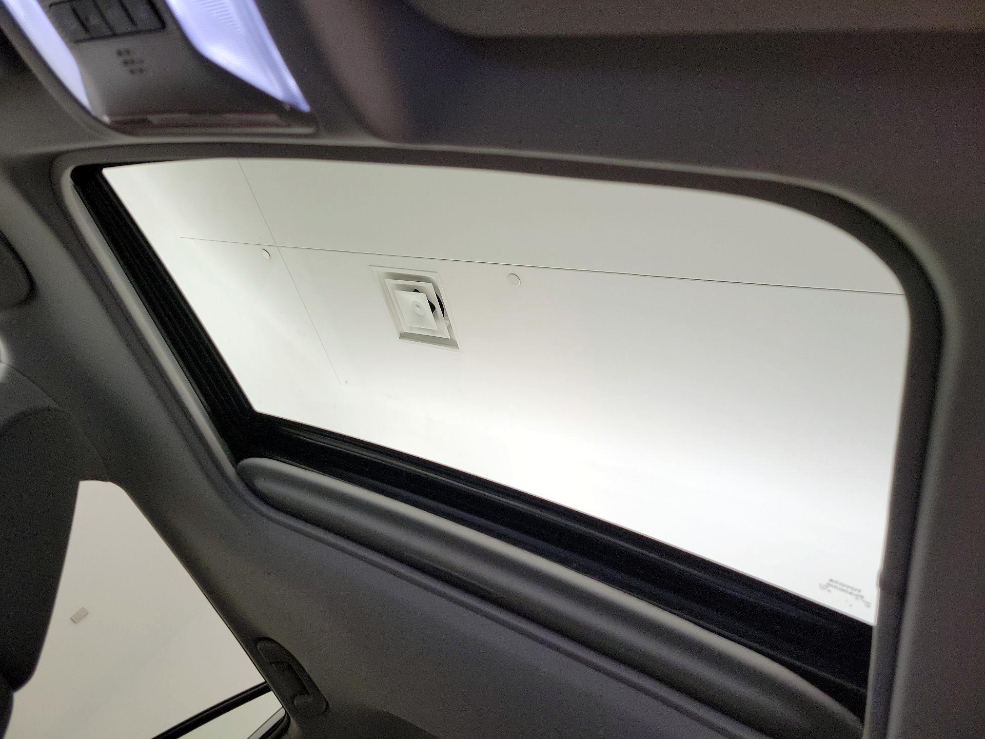 Thumbnail: 2023 Toyota RAV4 - 19