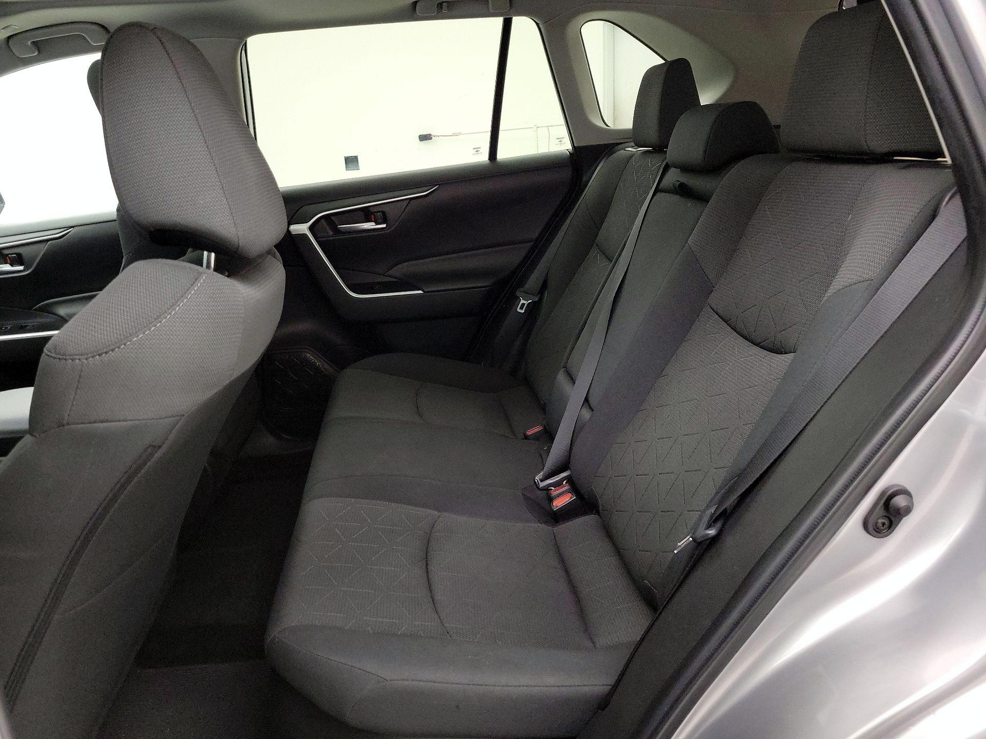 Thumbnail: 2023 Toyota RAV4 - 20