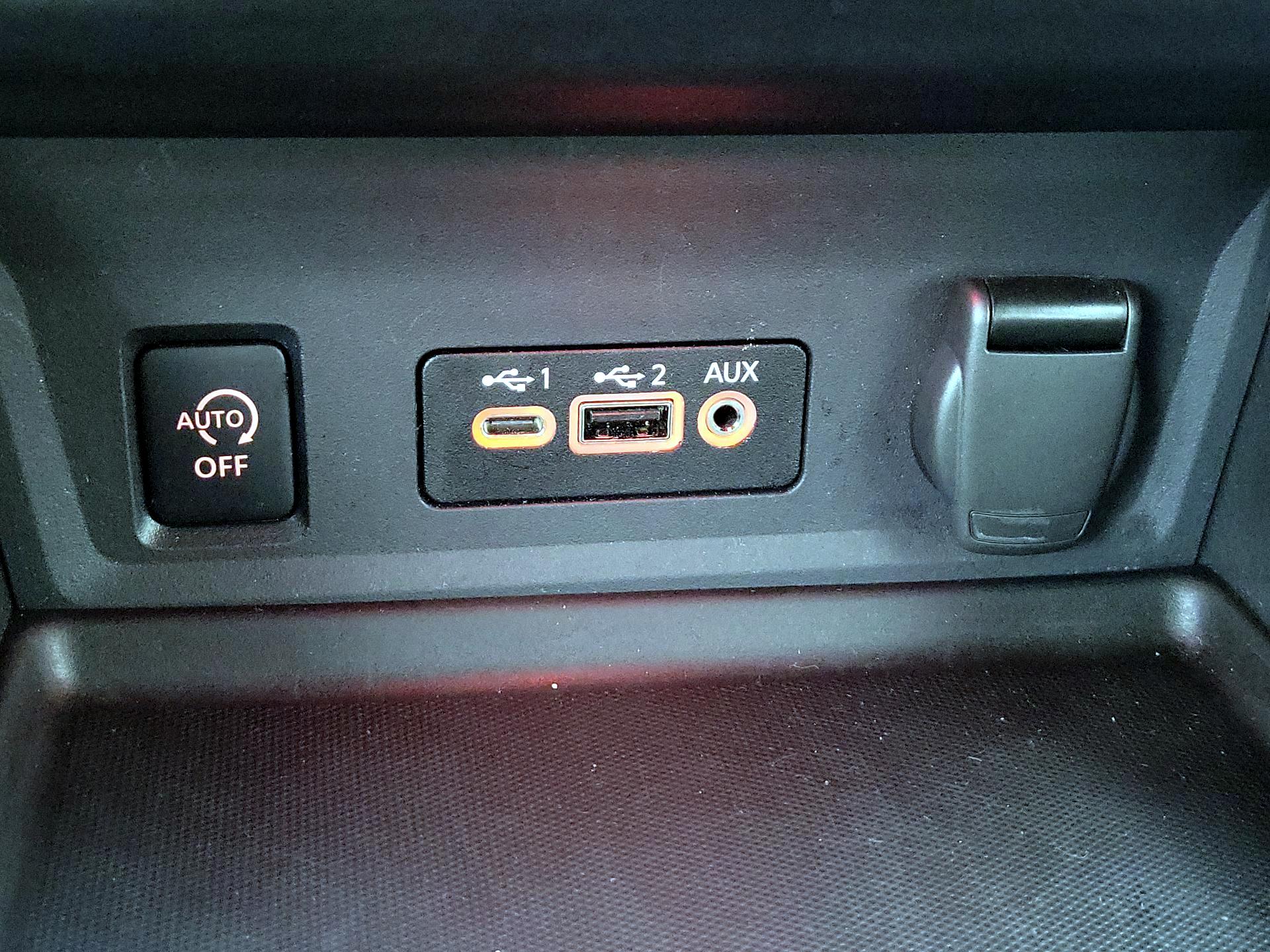 Thumbnail: 2025 Nissan Sentra - 18