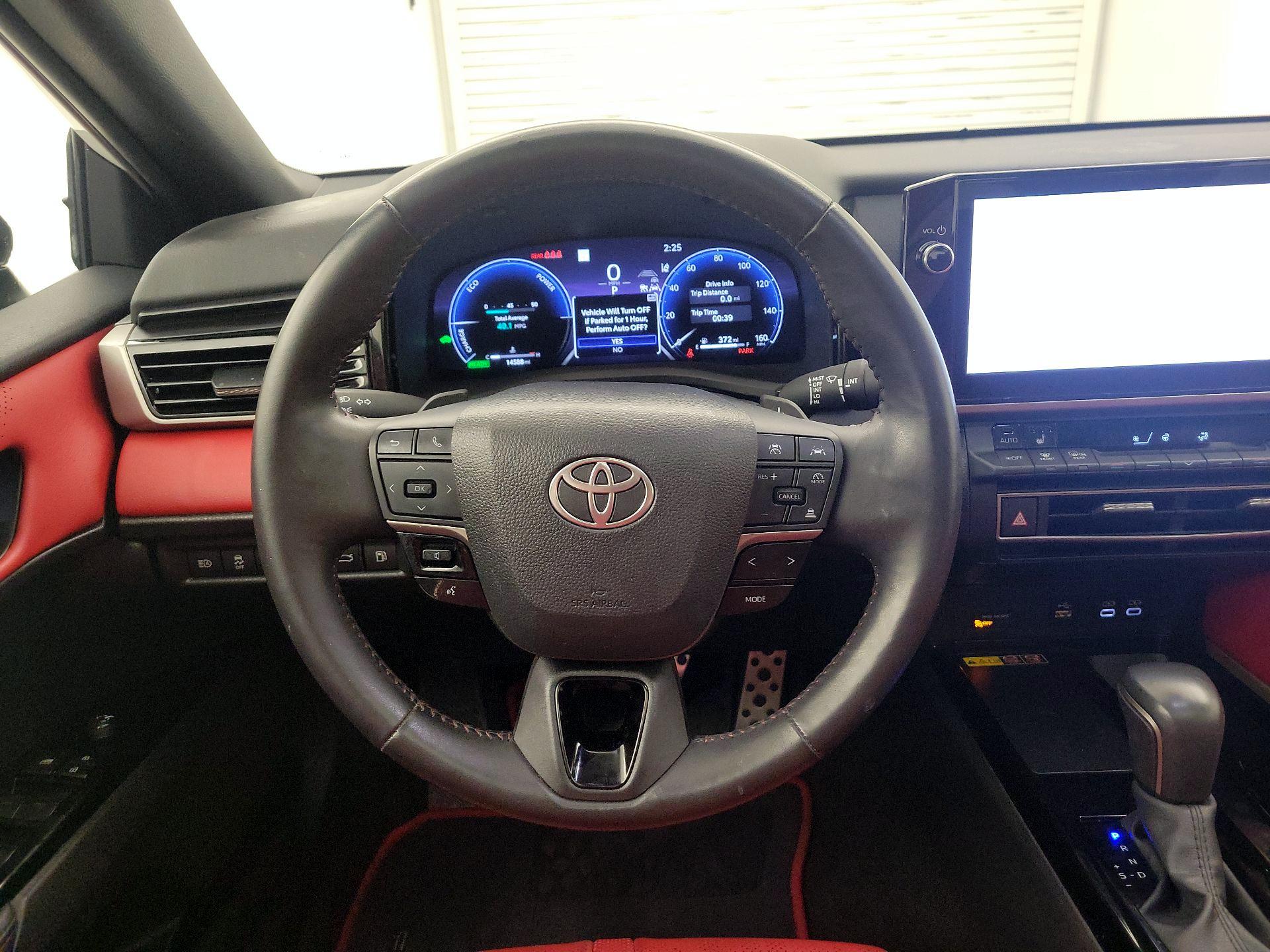 Thumbnail: 2025 Toyota Camry - 10