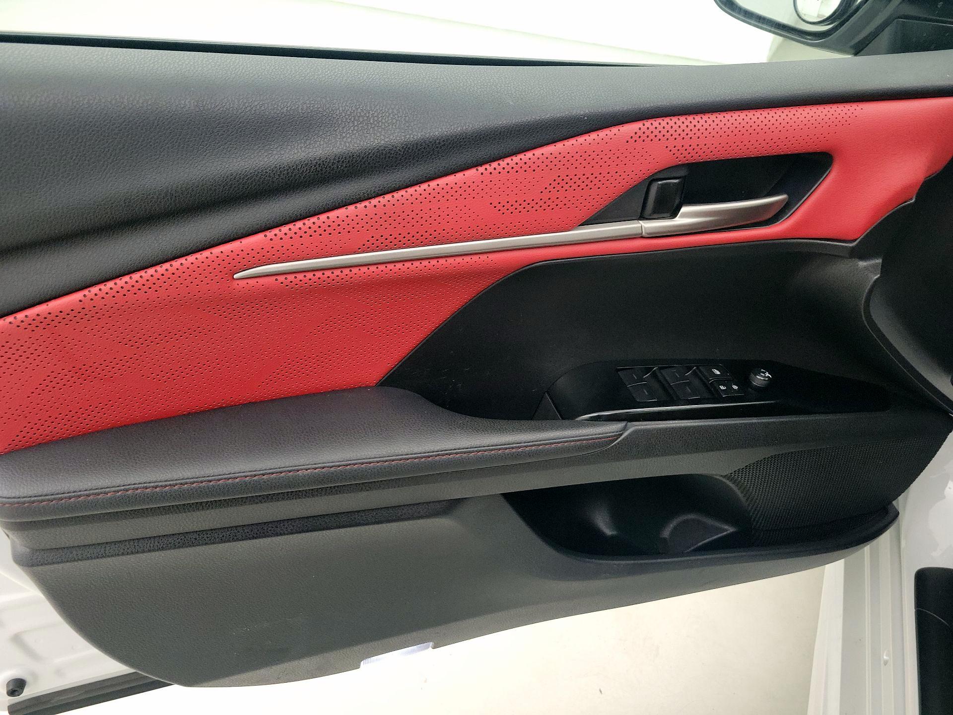 Thumbnail: 2025 Toyota Camry - 12