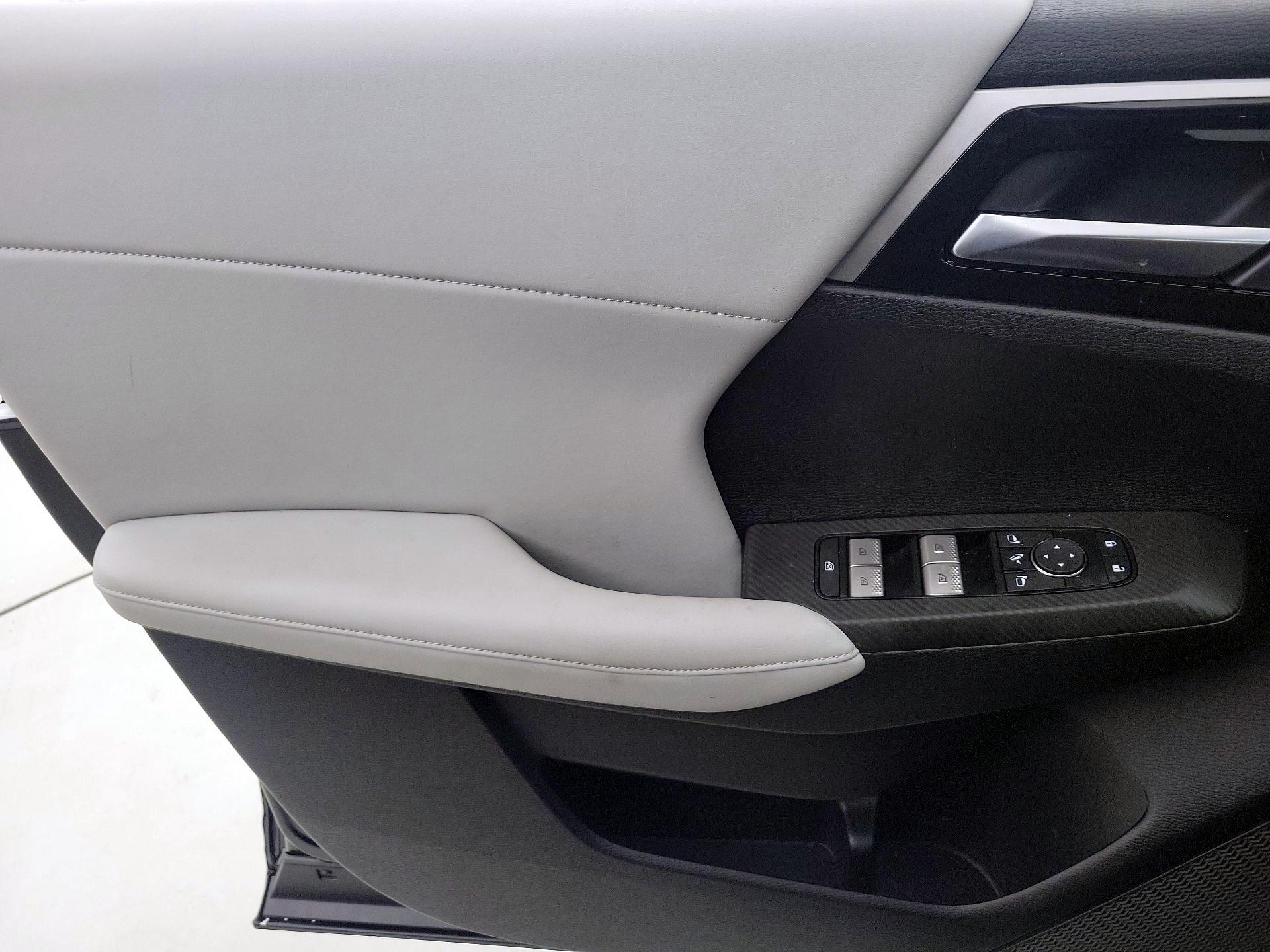 Thumbnail: 2025 Mitsubishi Outlander - 12