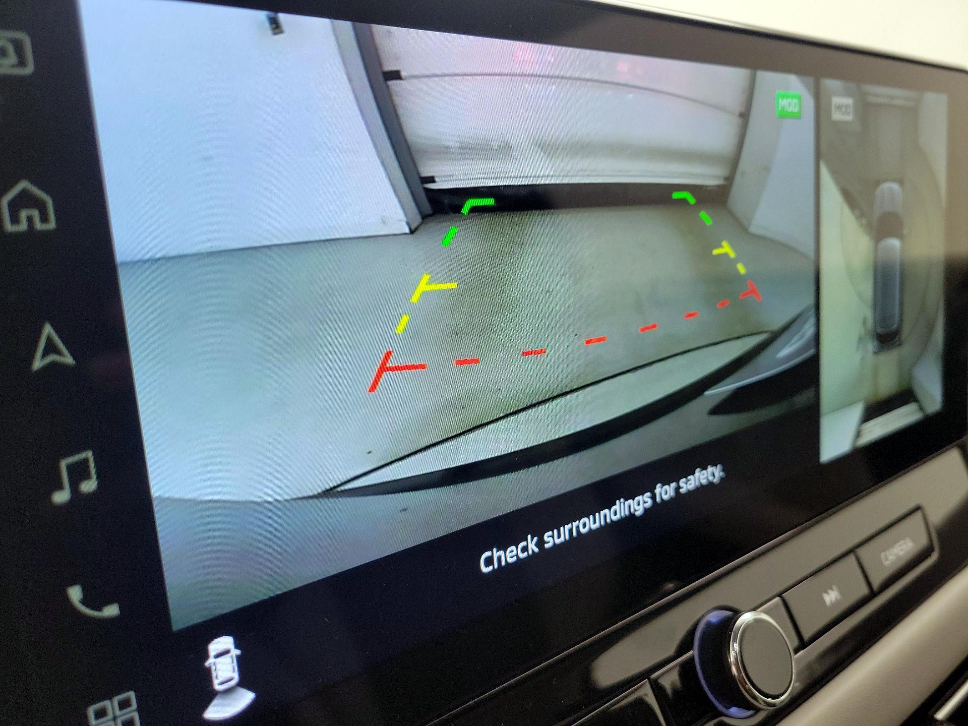 Thumbnail: 2025 Mitsubishi Outlander - 15