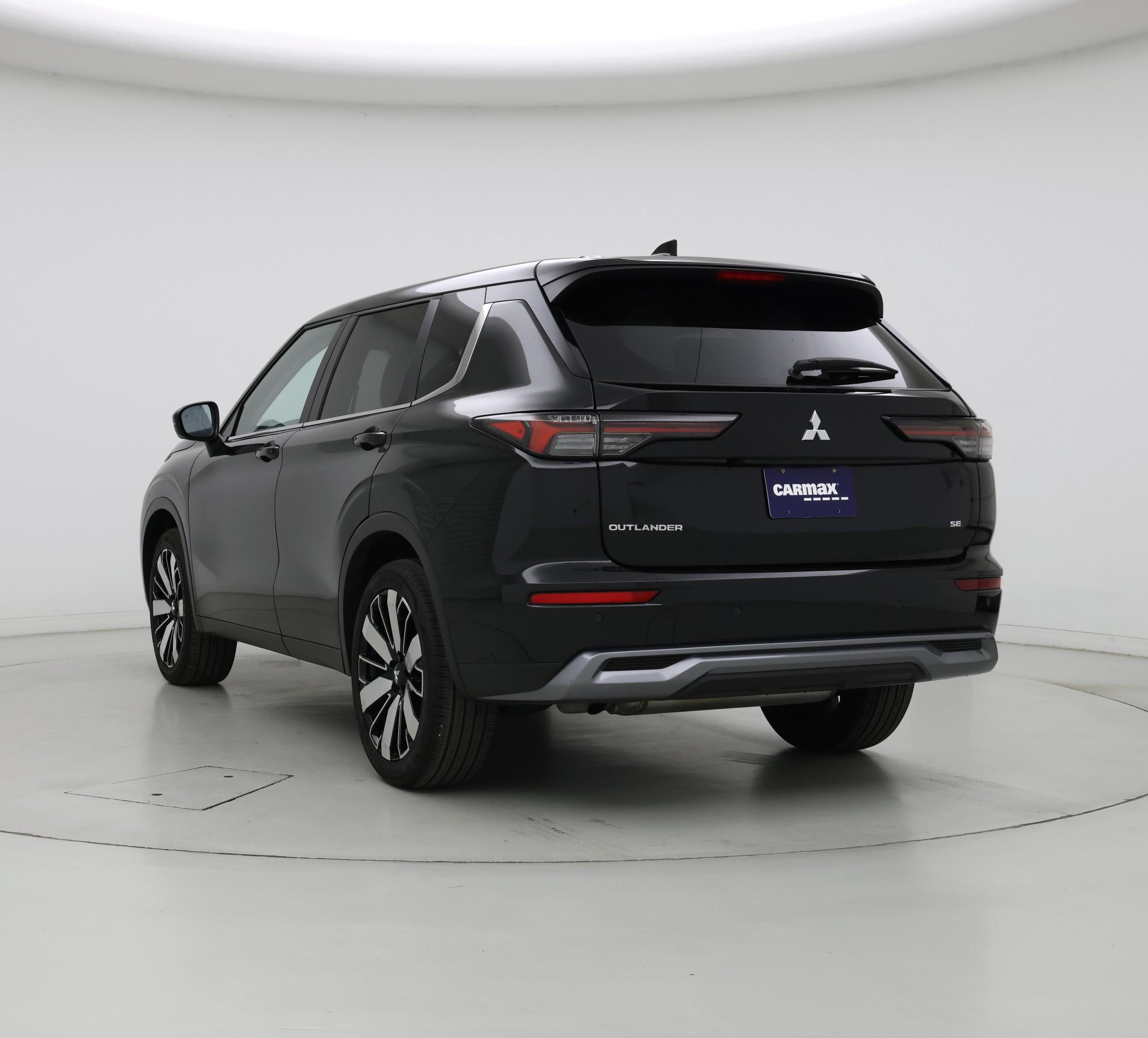 Thumbnail: 2025 Mitsubishi Outlander - 2