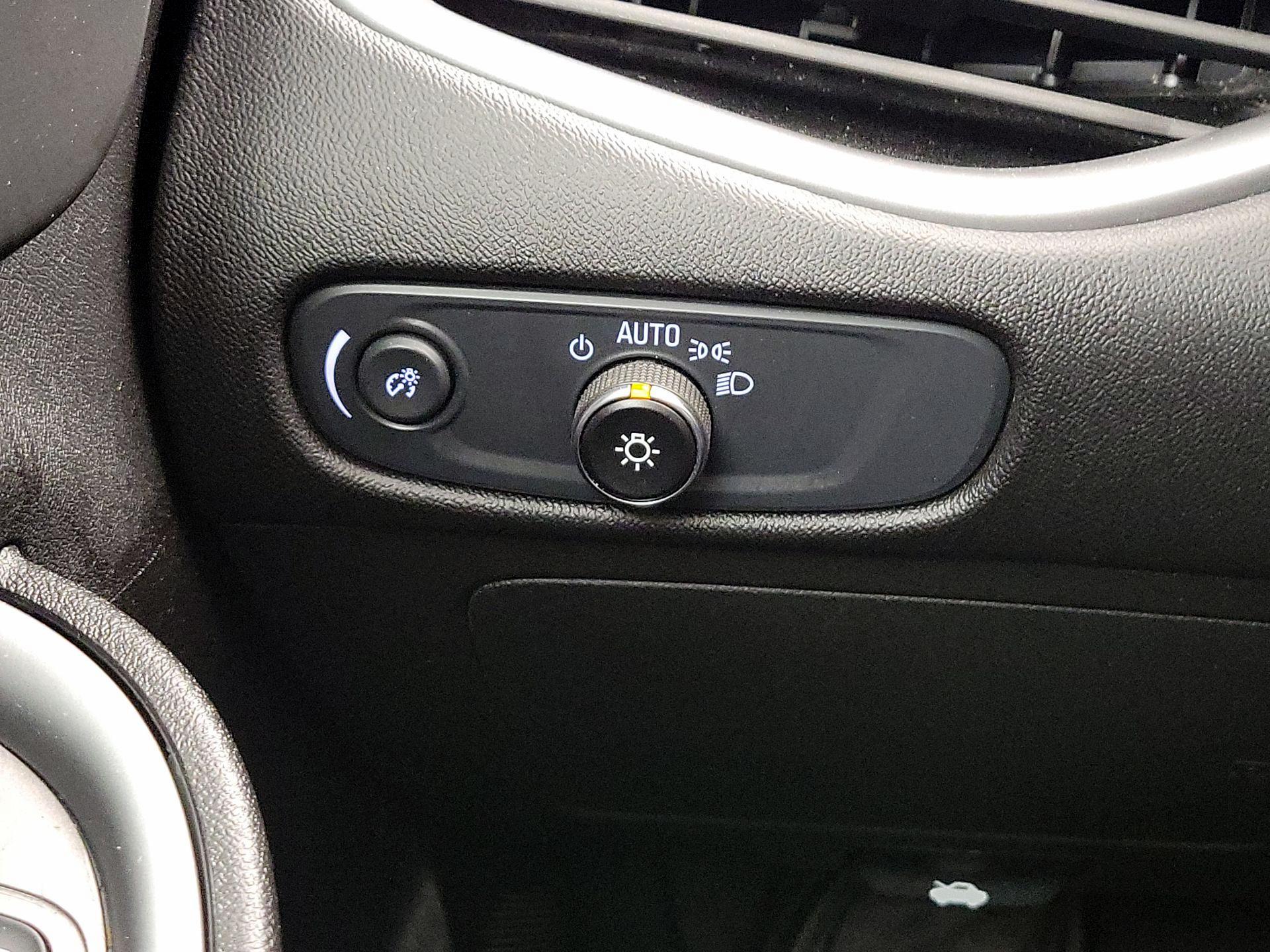 Thumbnail: 2024 Chevrolet Malibu - 13