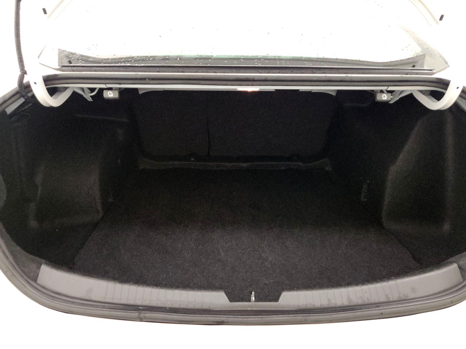 Thumbnail: 2024 Chevrolet Malibu - 20