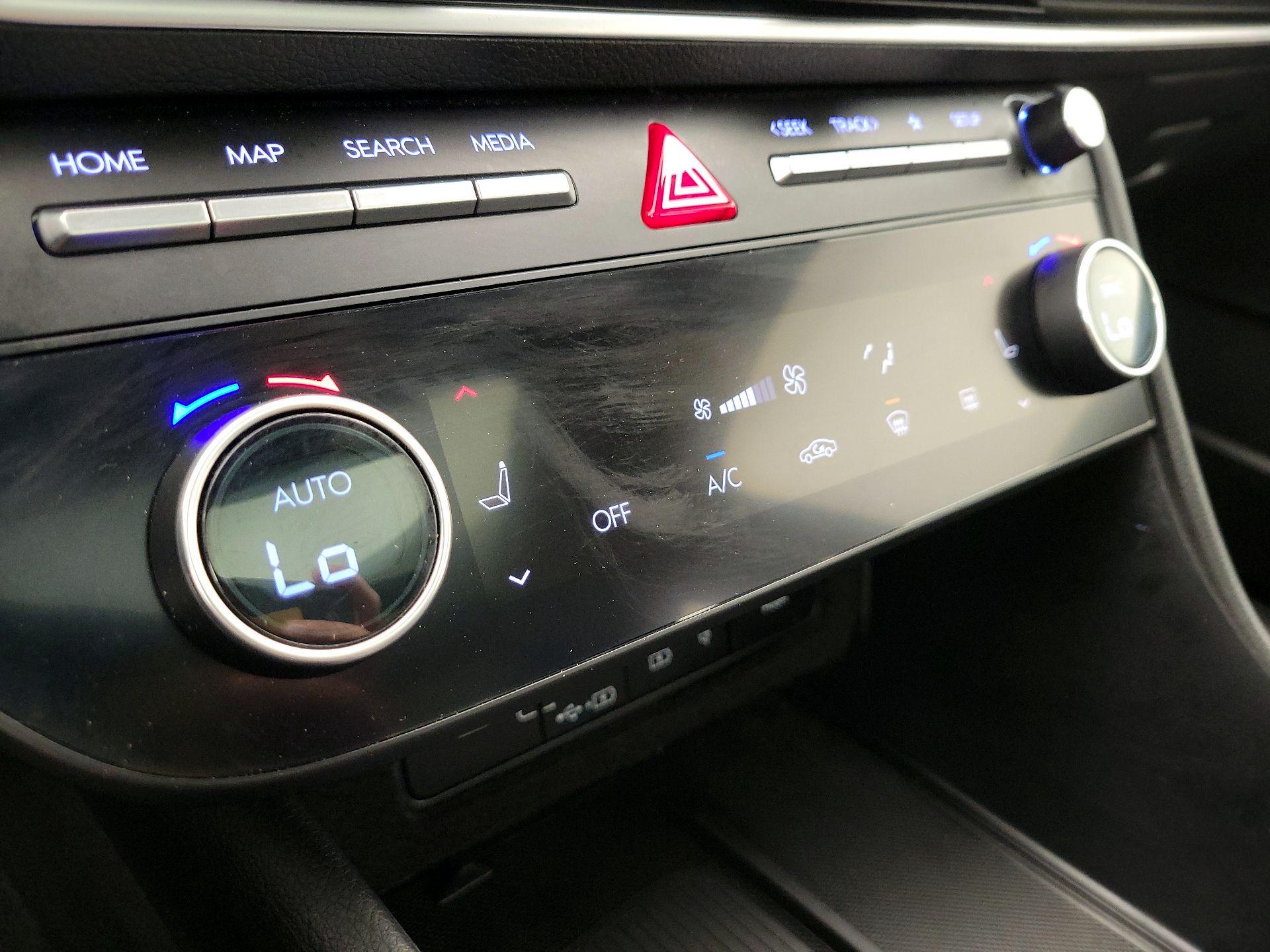 Thumbnail: 2024 Hyundai Sonata - 17