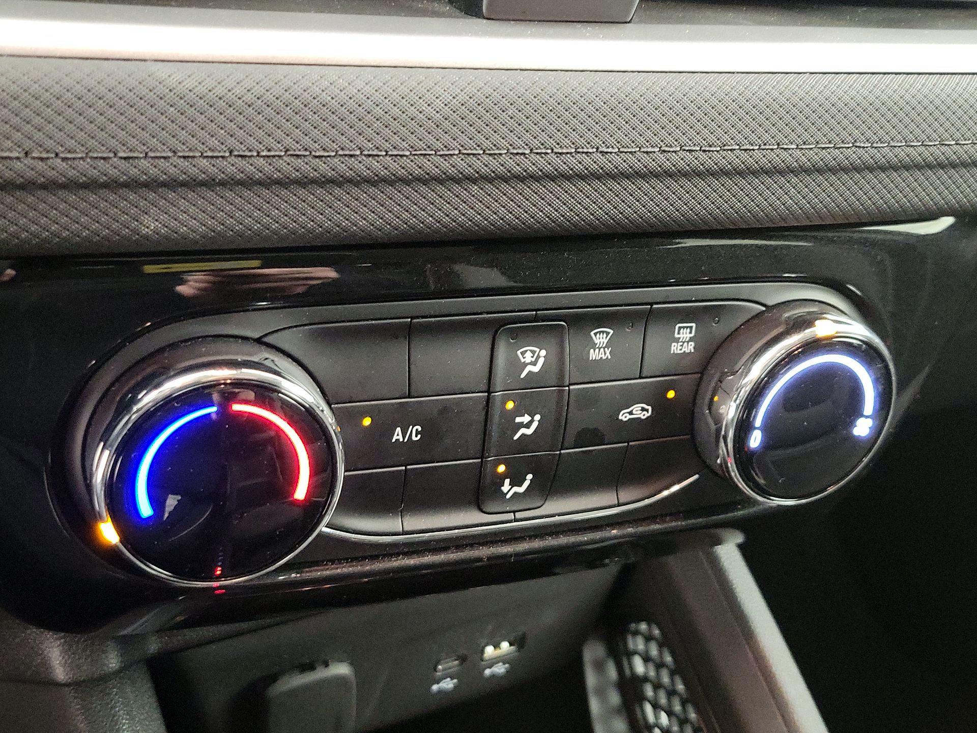 Thumbnail: 2025 Chevrolet TrailBlazer - 16