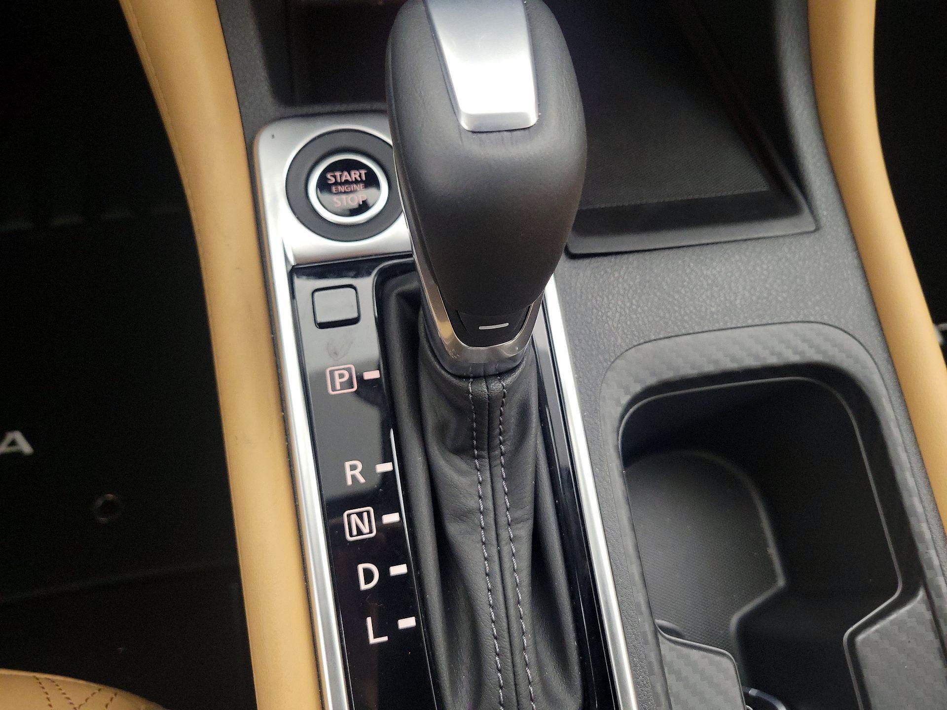 Thumbnail: 2025 Nissan Sentra - 17