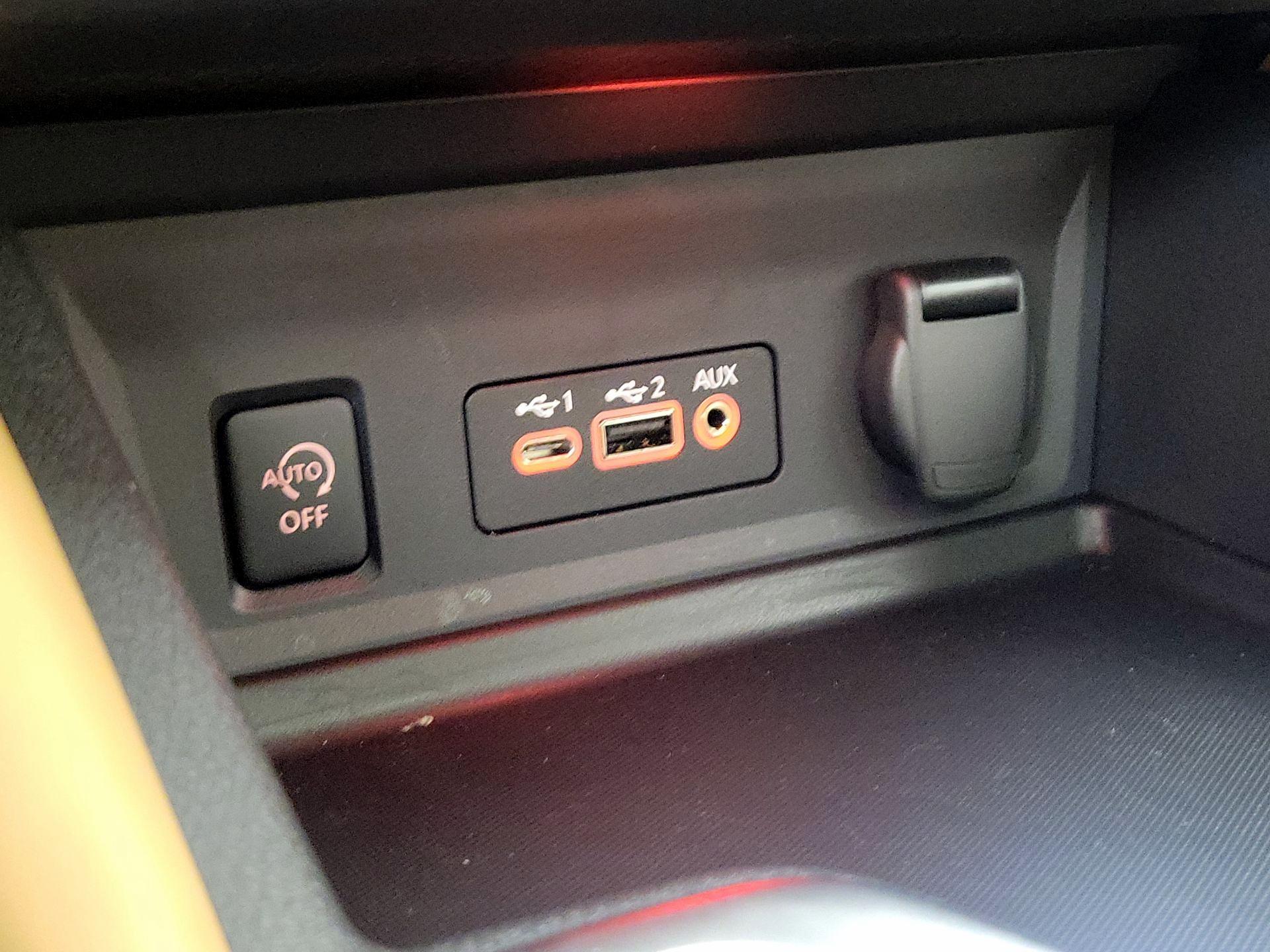 Thumbnail: 2025 Nissan Sentra - 18