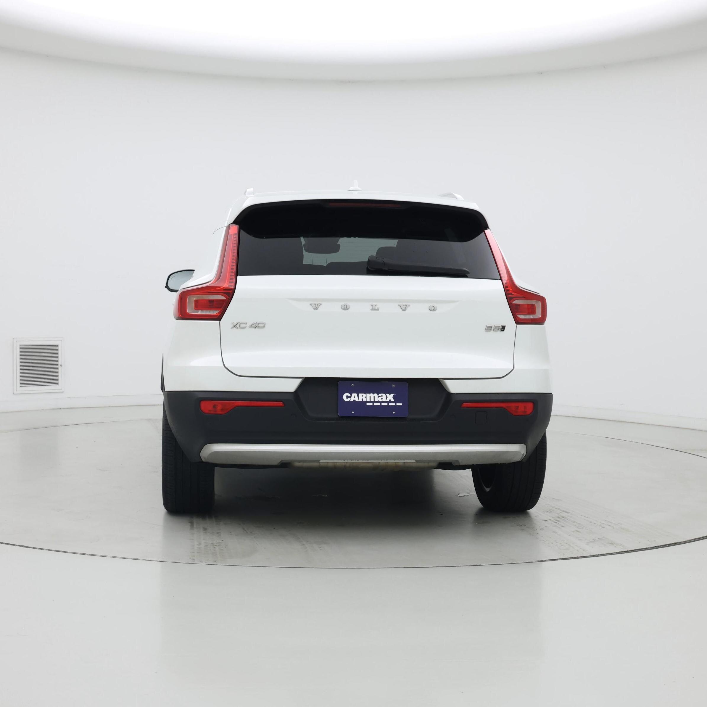Thumbnail: 2023 Volvo XC40 - 6
