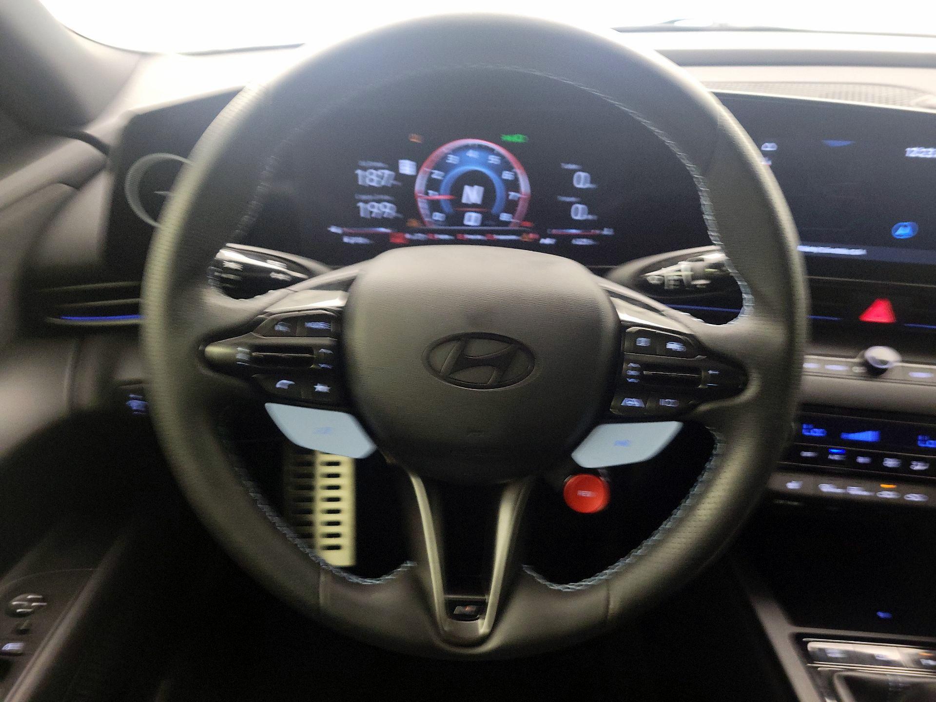 Thumbnail: 2025 Hyundai Elantra - 10