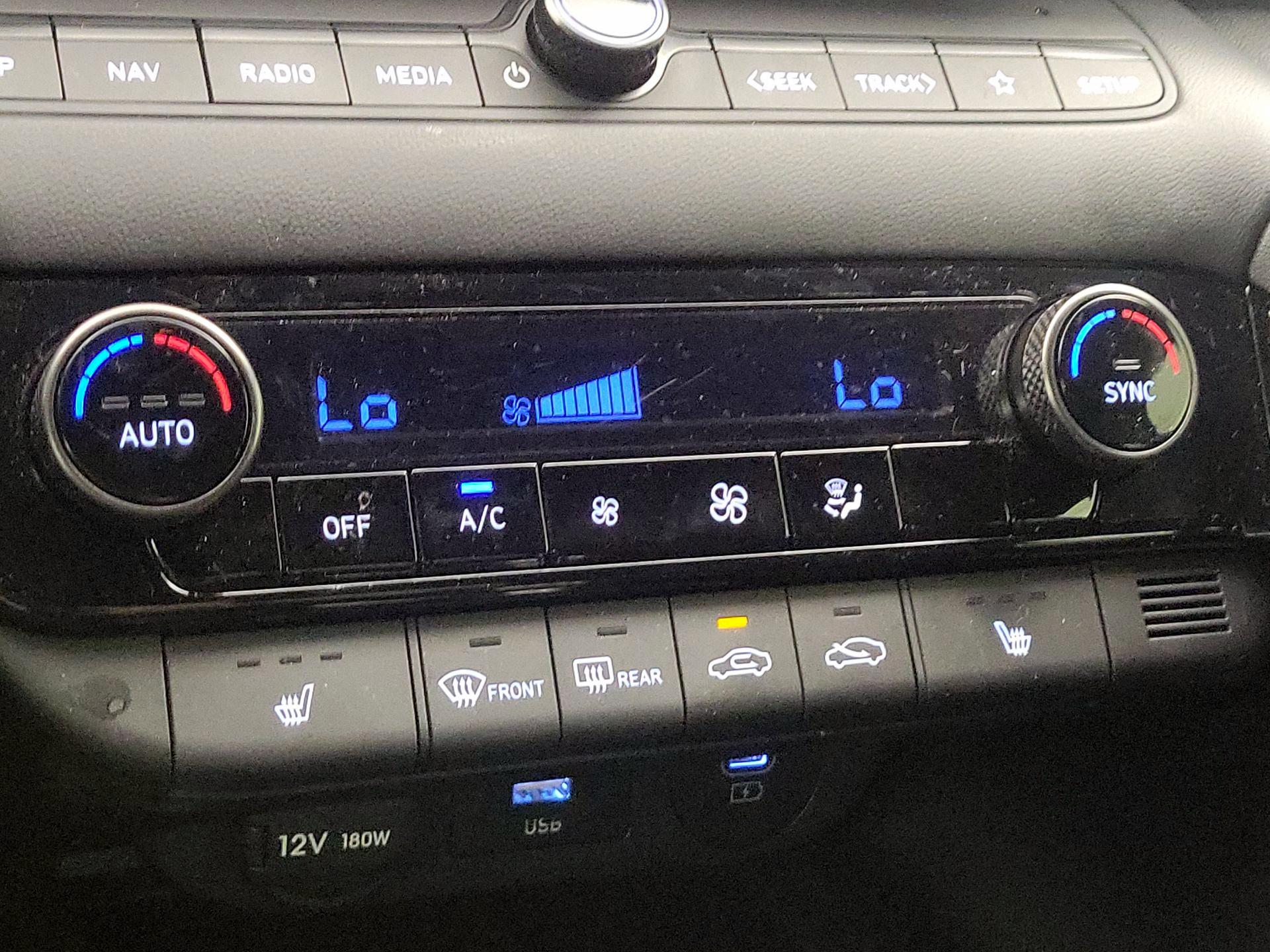 Thumbnail: 2025 Hyundai Elantra - 17