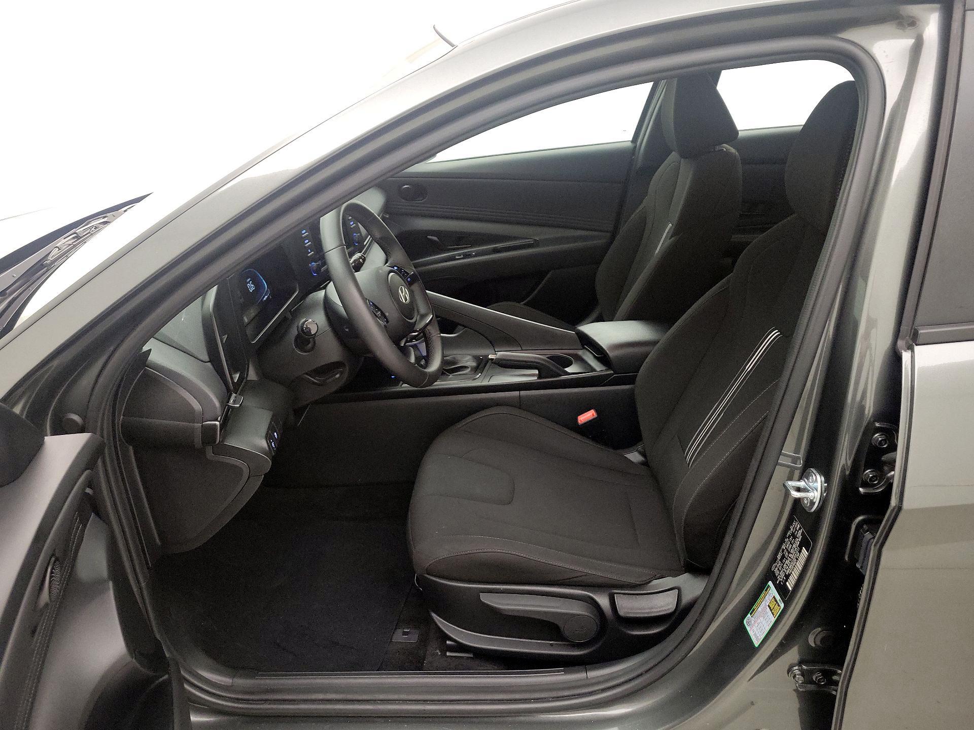 Thumbnail: 2025 Hyundai Elantra - 11