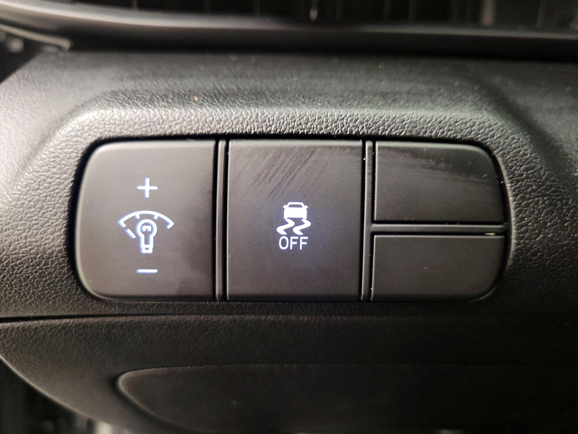 Thumbnail: 2025 Hyundai Elantra - 13