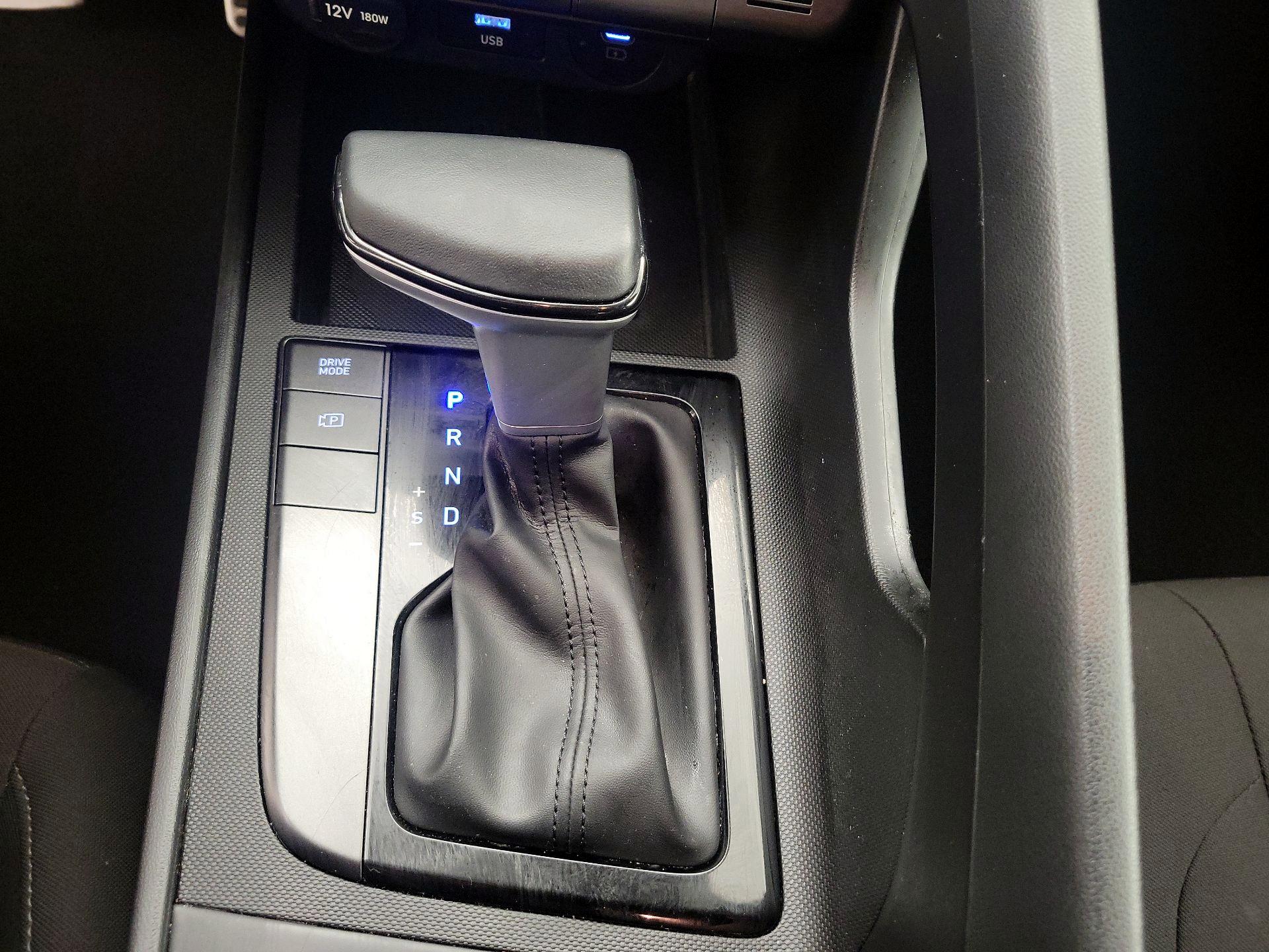 Thumbnail: 2025 Hyundai Elantra - 17