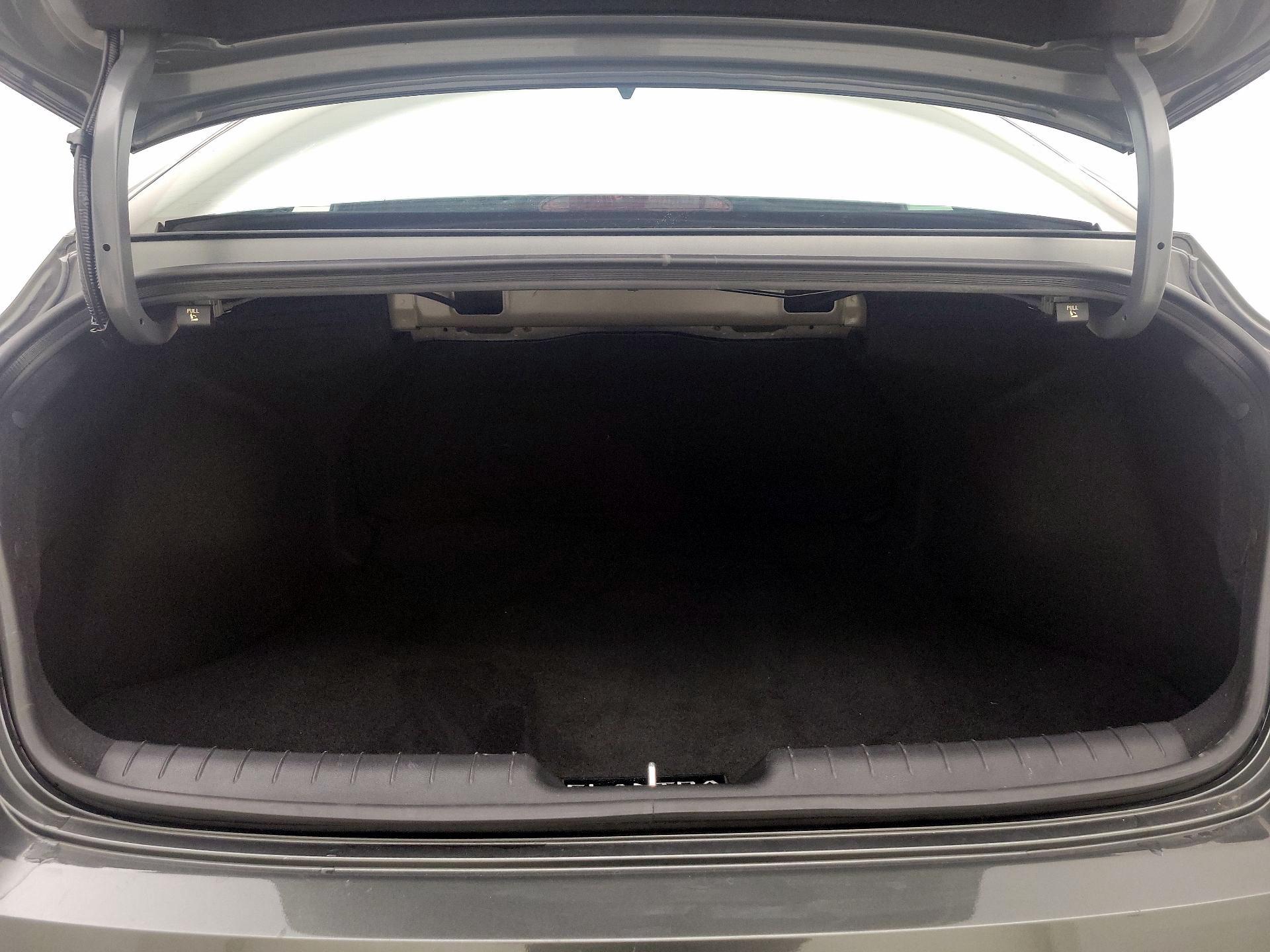 Thumbnail: 2025 Hyundai Elantra - 20