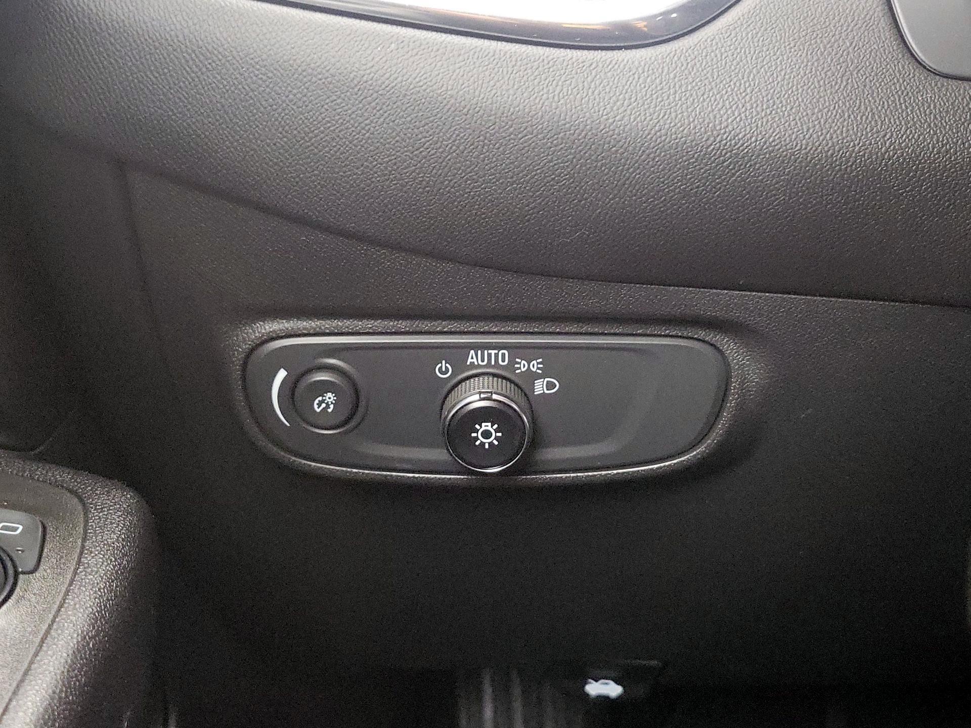 Thumbnail: 2023 Chevrolet Equinox - 13