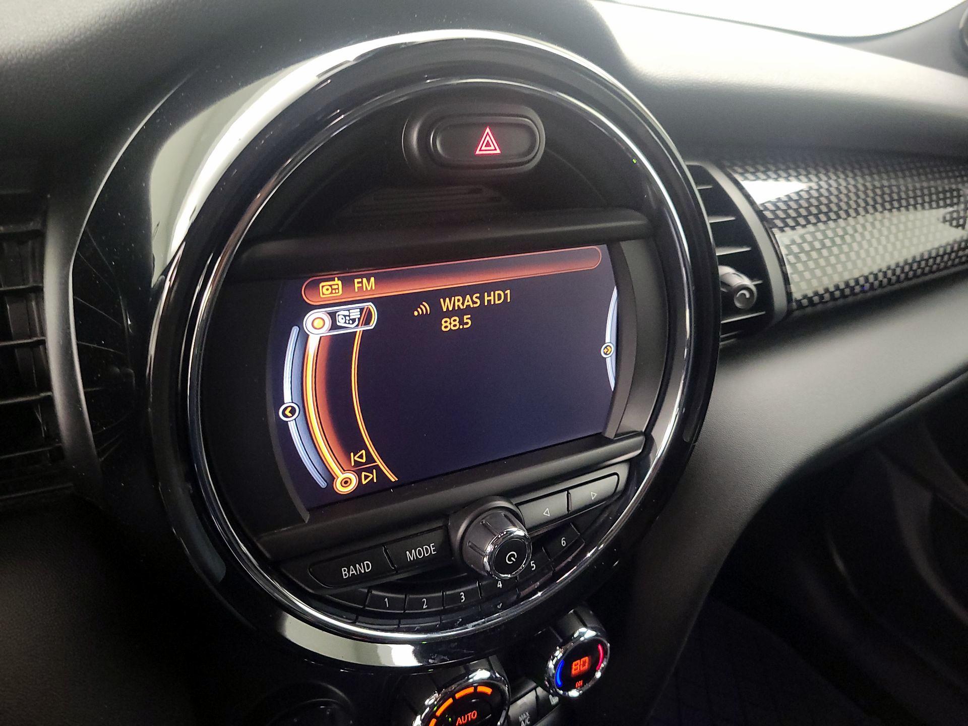 Thumbnail: 2016 MINI Cooper Hardtop - 14