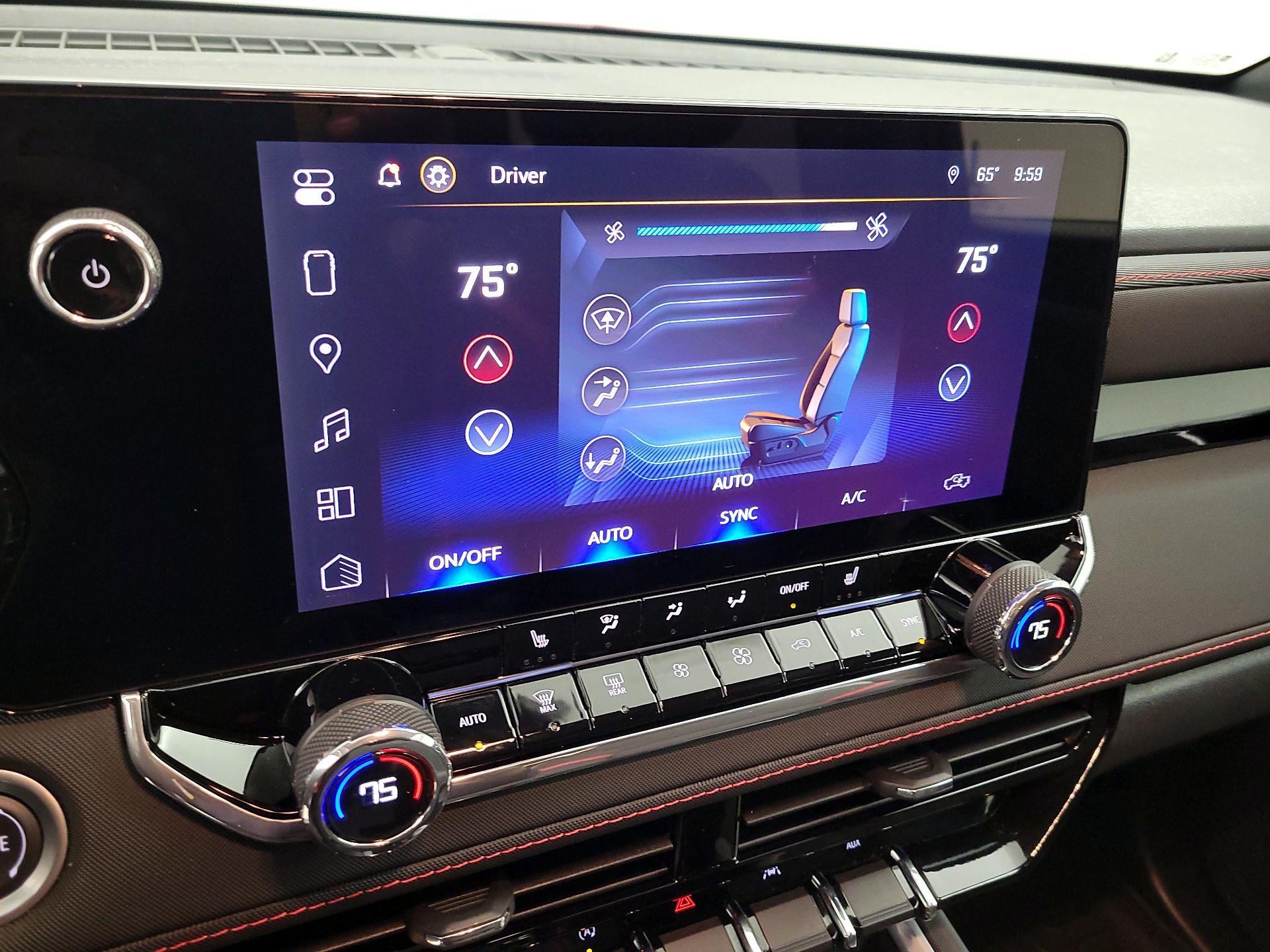 Thumbnail: 2024 Chevrolet Colorado - 16