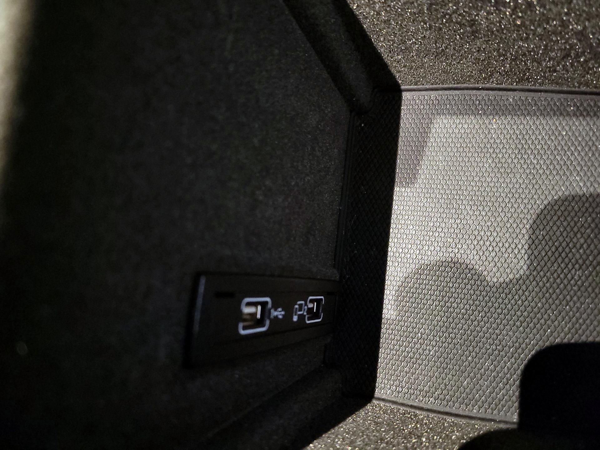 Thumbnail: 2019 Mercedes-Benz GLE - 19