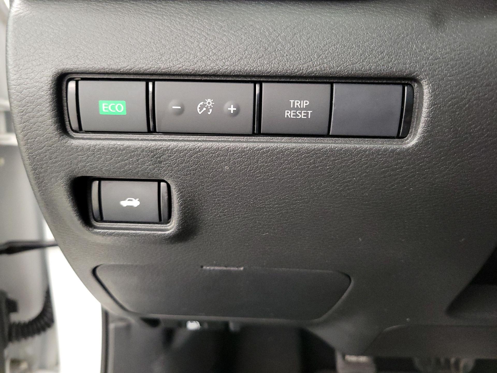 Thumbnail: 2021 Nissan Sentra - 13