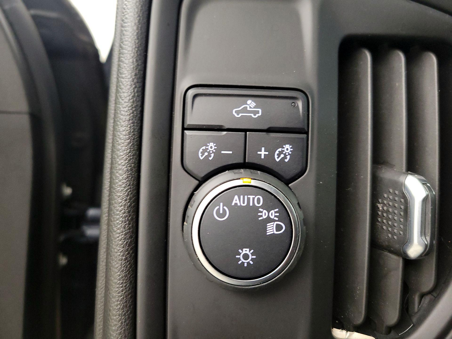 Thumbnail: 2022 Chevrolet Silverado 1500 - 13