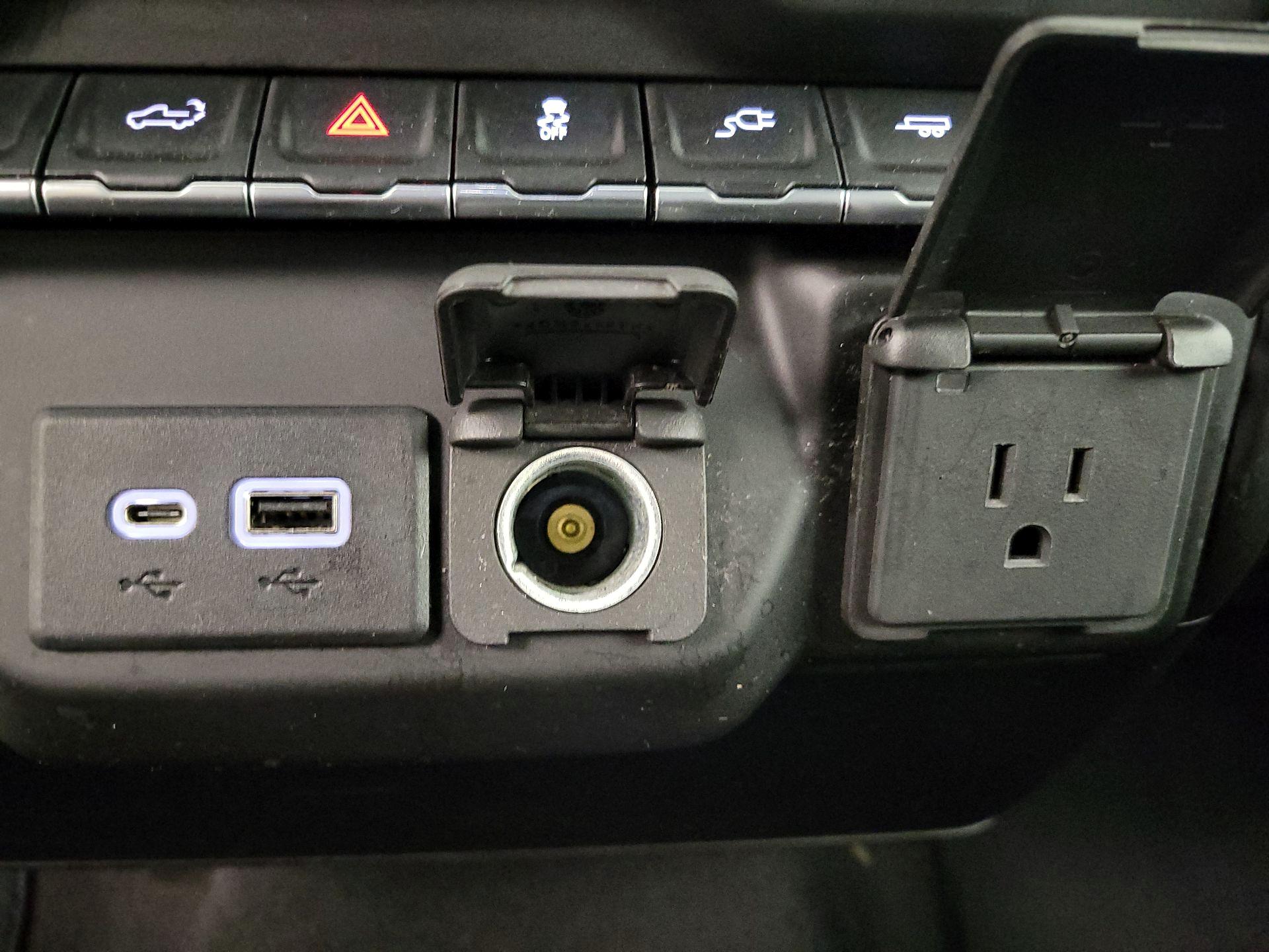 Thumbnail: 2022 Chevrolet Silverado 1500 - 18