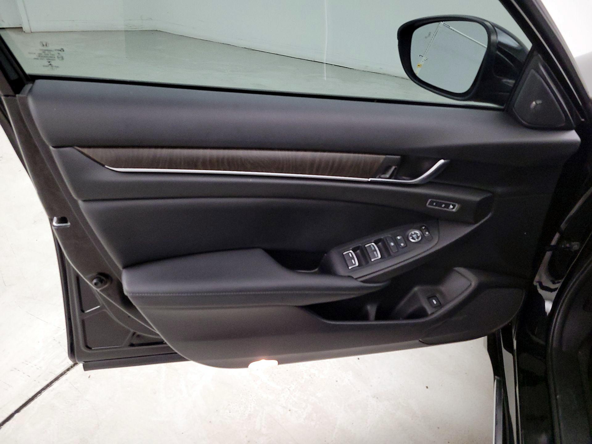 Thumbnail: 2021 Honda Accord - 12