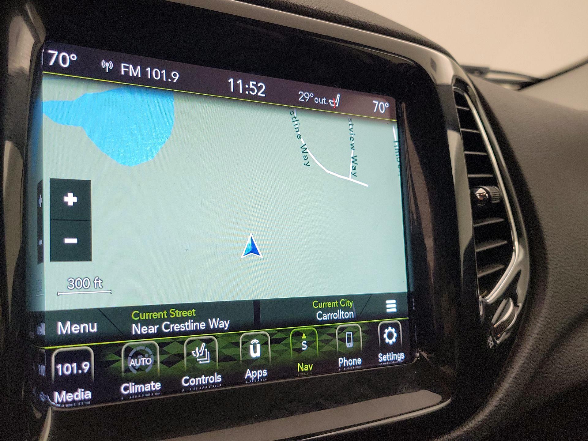 Thumbnail: 2021 Jeep Compass - 14