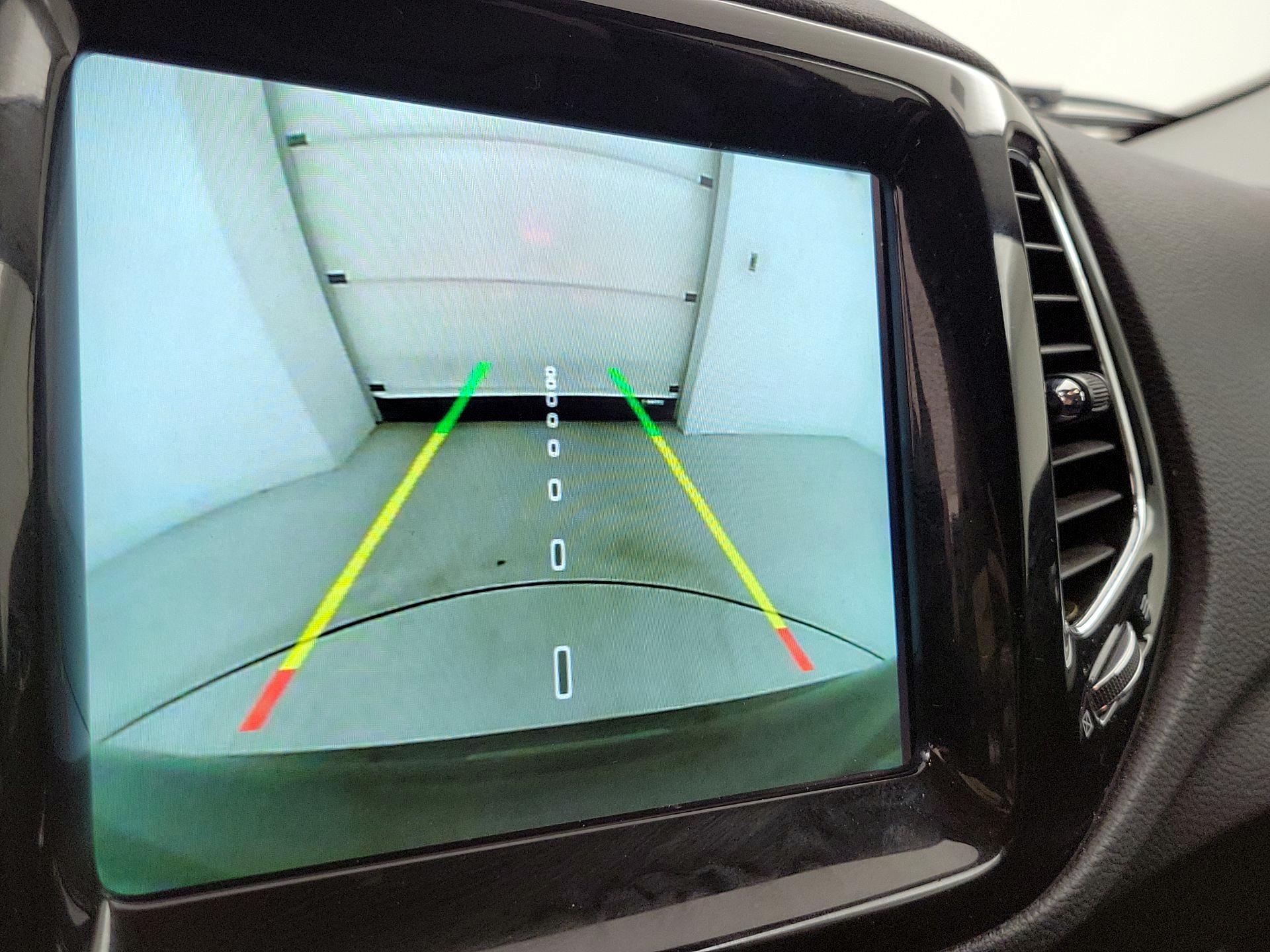 Thumbnail: 2021 Jeep Compass - 15