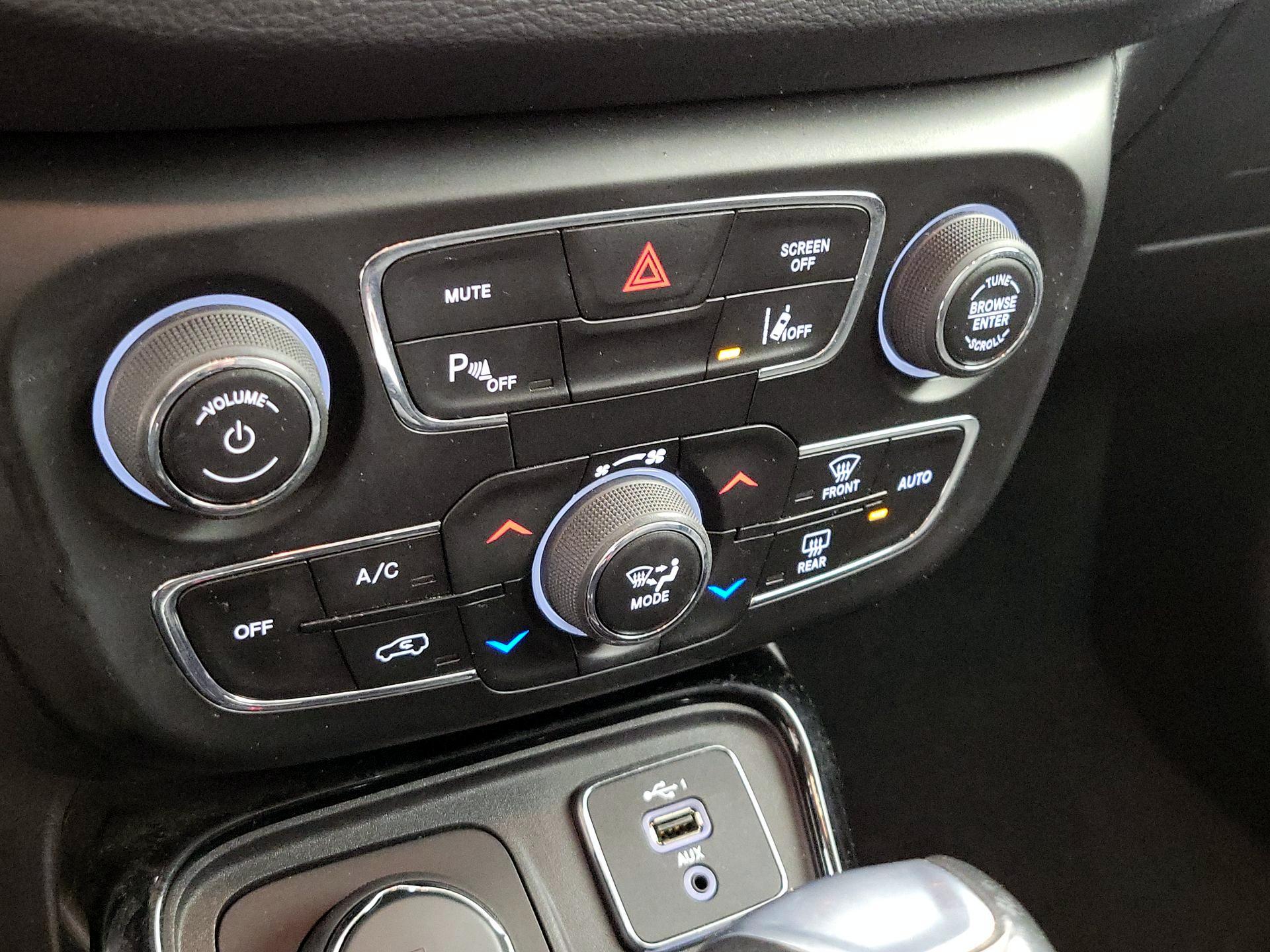 Thumbnail: 2021 Jeep Compass - 17