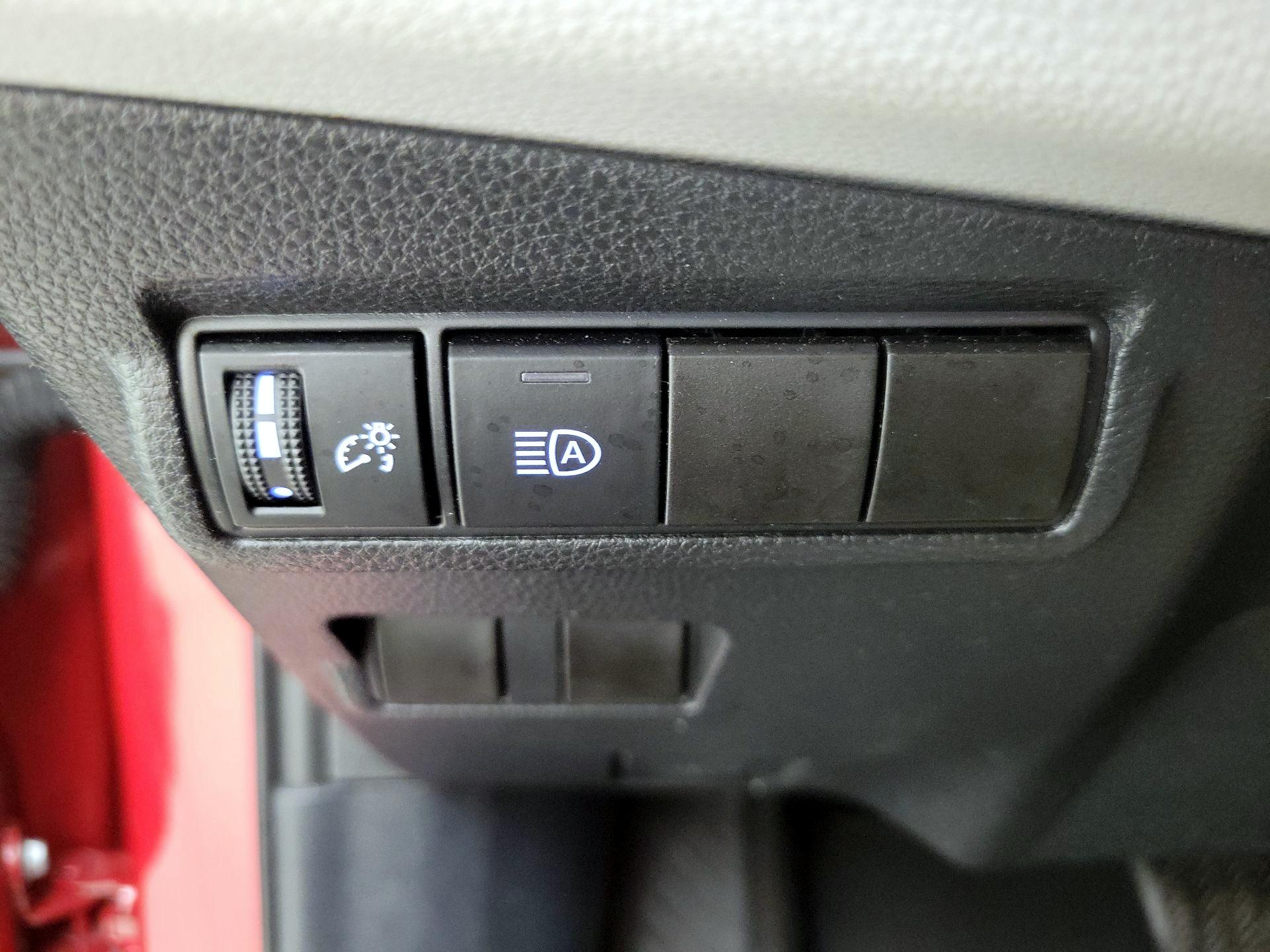 Thumbnail: 2022 Toyota Corolla Cross - 13