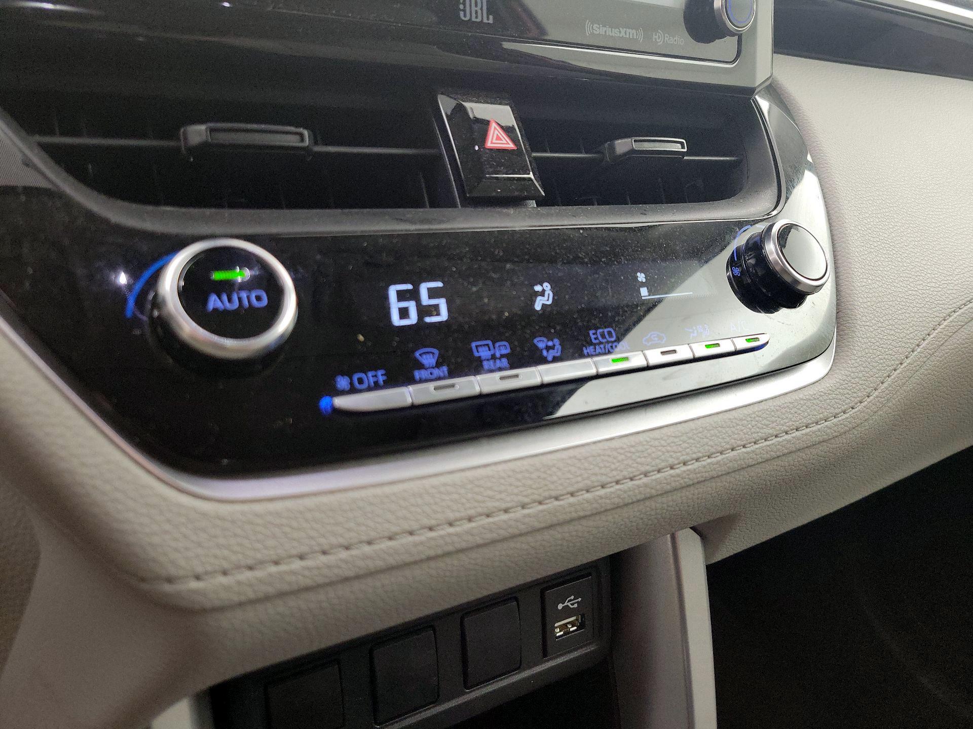 Thumbnail: 2022 Toyota Corolla Cross - 16