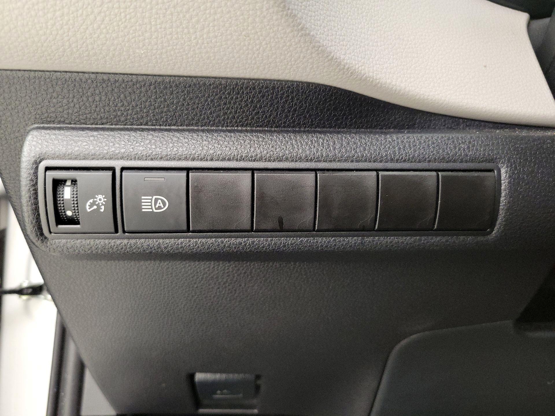 Thumbnail: 2024 Toyota Corolla - 13