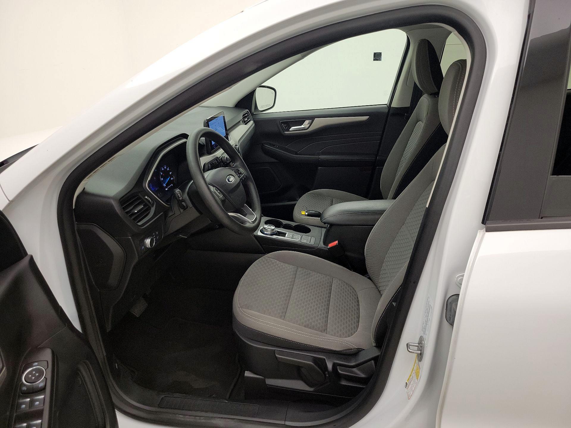 Thumbnail: 2021 Ford Escape - 11