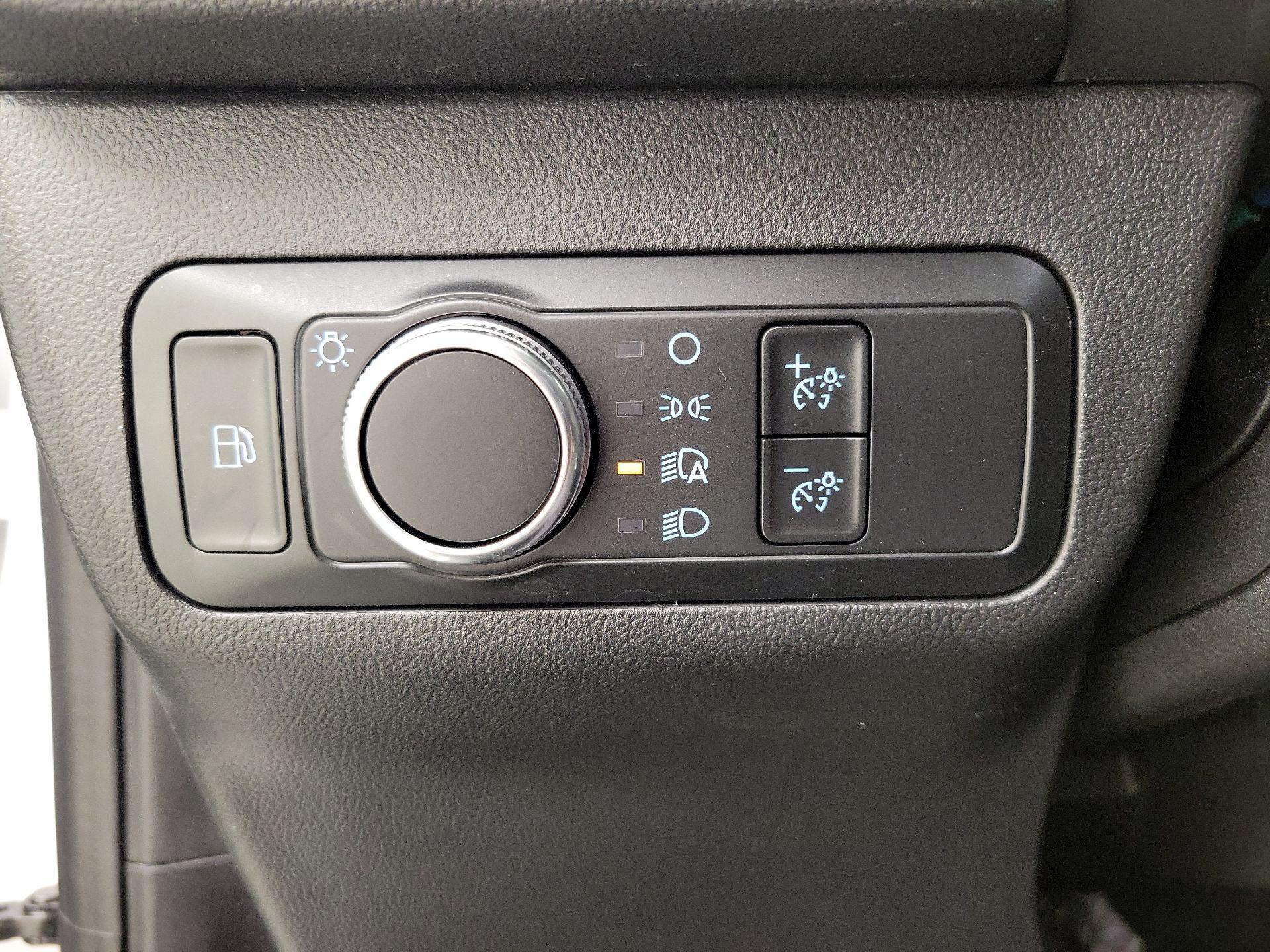 Thumbnail: 2021 Ford Escape - 13