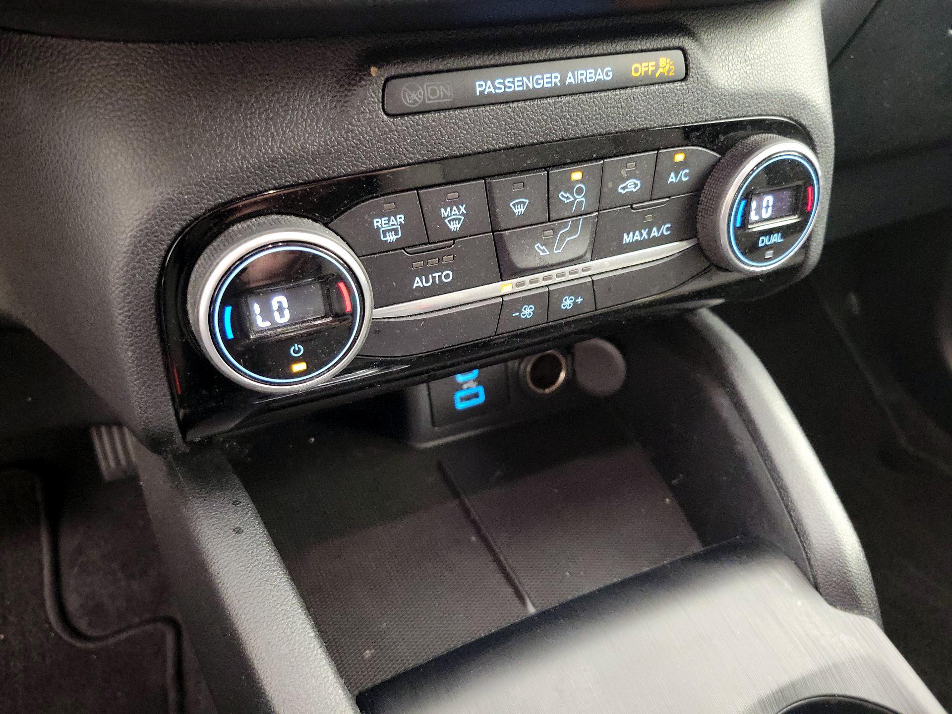 Thumbnail: 2021 Ford Escape - 16