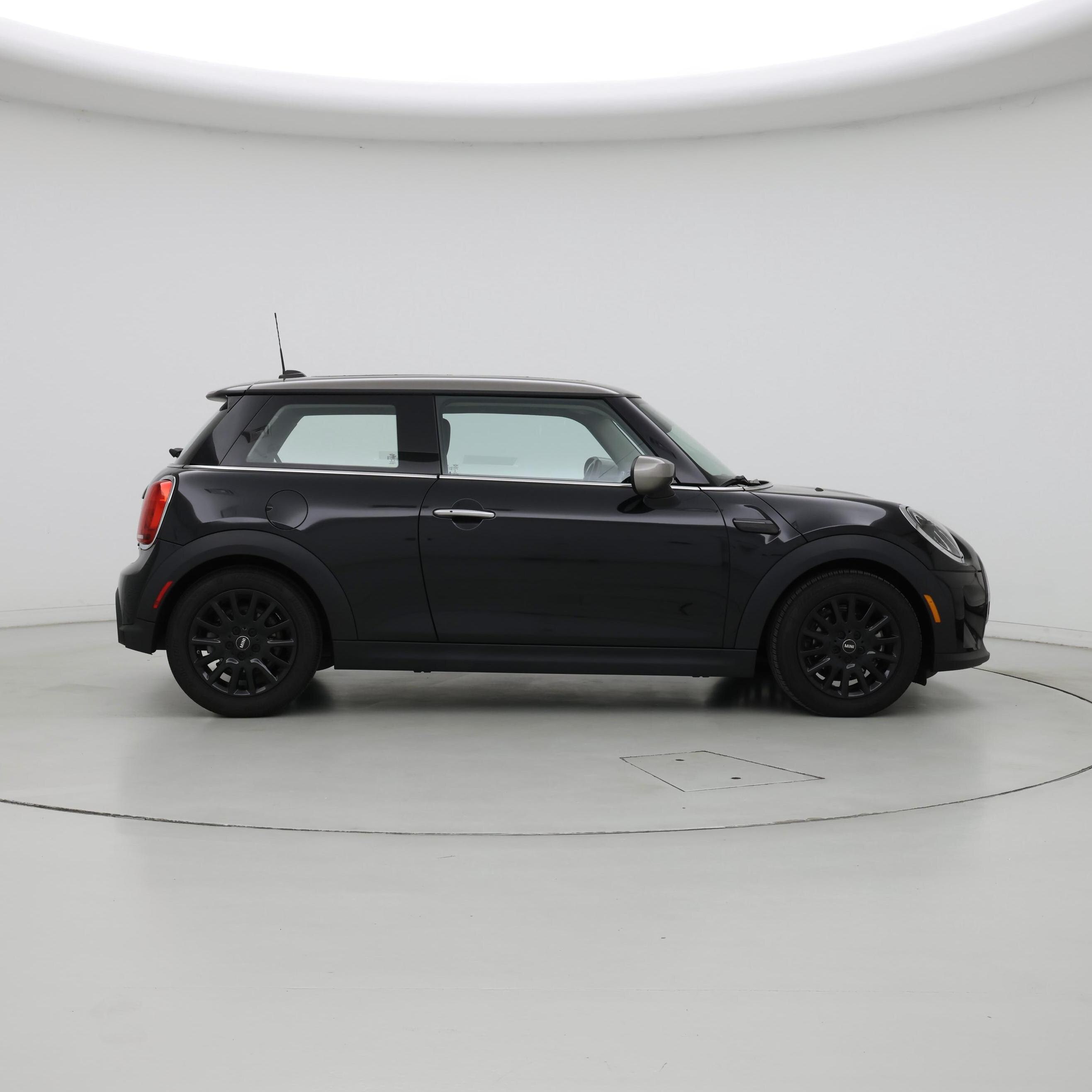 Thumbnail: 2023 MINI Cooper Hardtop - 7